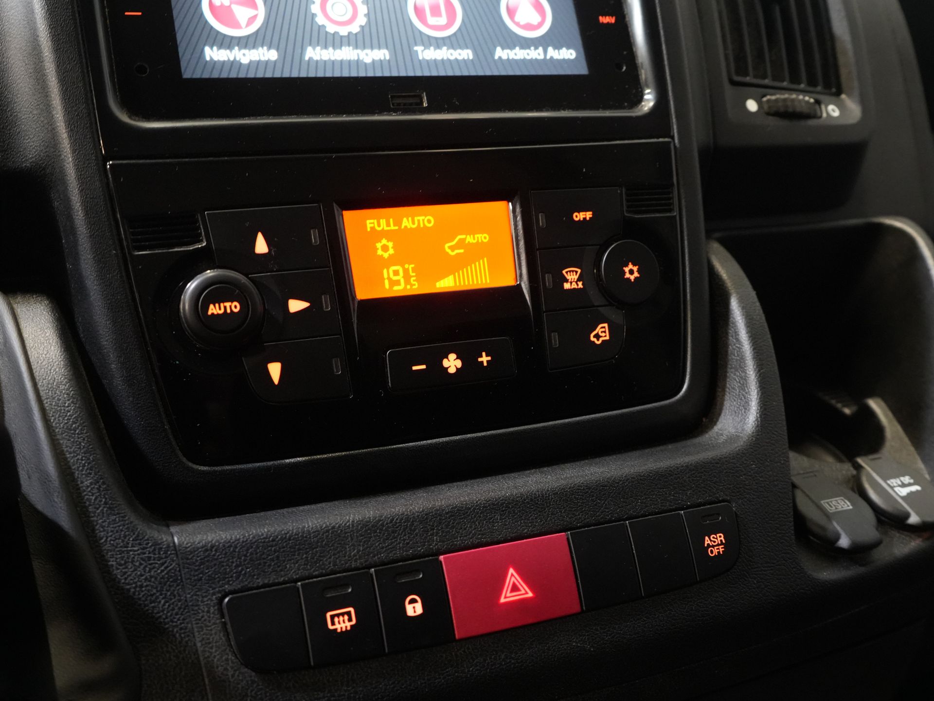 Citroën Jumper Bestelbus 2.2 HDI 120 pk L2H2 Carplay/ Navi/ Climate/ Cruise/ Camera/ PDC/ DAB 20