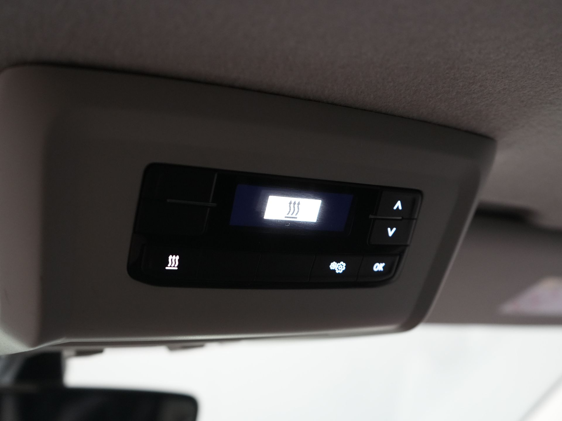 Volkswagen Transporter Bestelbus 2.0 TDI 150 pk DSG Aut. L2 LED/ Adapt.Cruise/ Standkachel/ Carplay/ 2.5t Trekverm./ Stoelverw./ Airco/ Dakdragers/ Camera/ PDC/  26