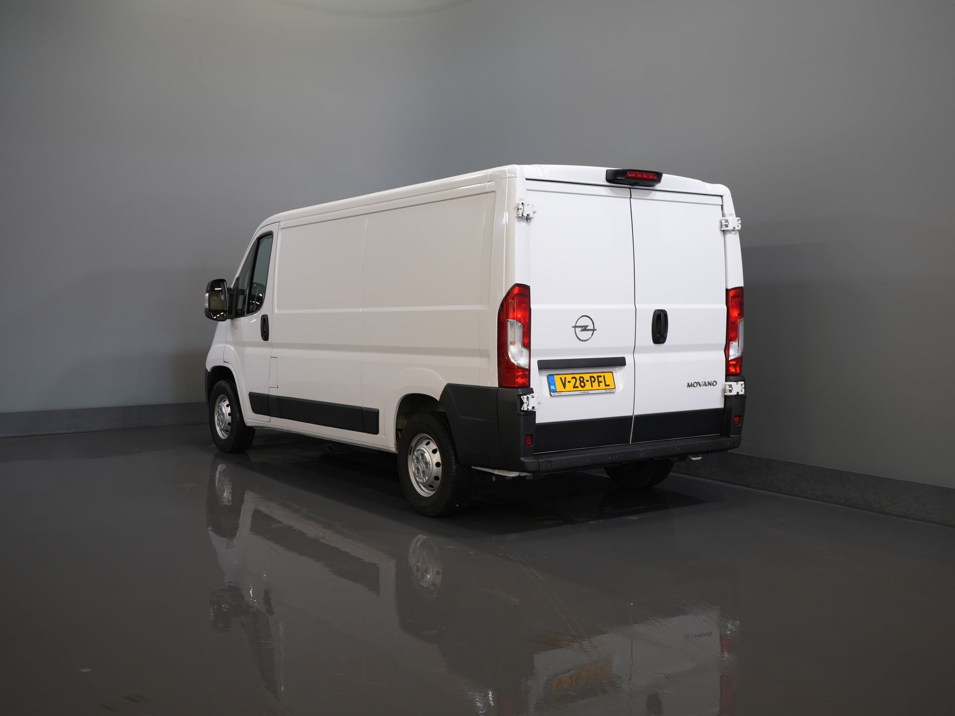 Opel Movano Bestelbus 2.2 120 pk L2 Carplay/ 270Gr.Deuren/ Climate/ Navi/ Cruise/ Camera/ PDC/ DAB 1