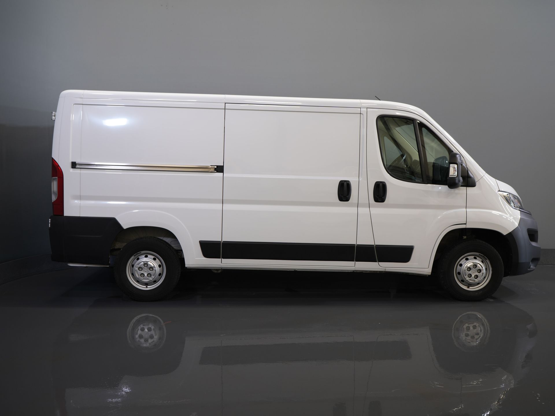 Opel Movano Bestelbus 2.2 120 pk L2 Carplay/ 270Gr.Deuren/ Climate/ Navi/ Cruise/ Camera/ PDC/ DAB 10
