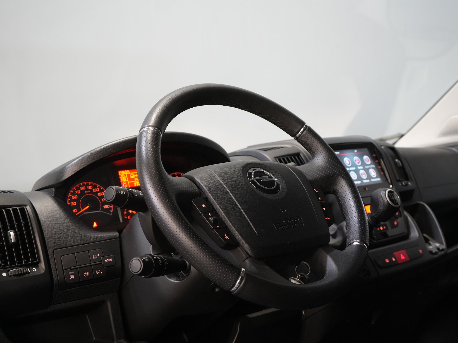 Opel Movano Bestelbus 2.2 120 pk L2 Carplay/ 270Gr.Deuren/ Climate/ Navi/ Cruise/ Camera/ PDC/ DAB 13