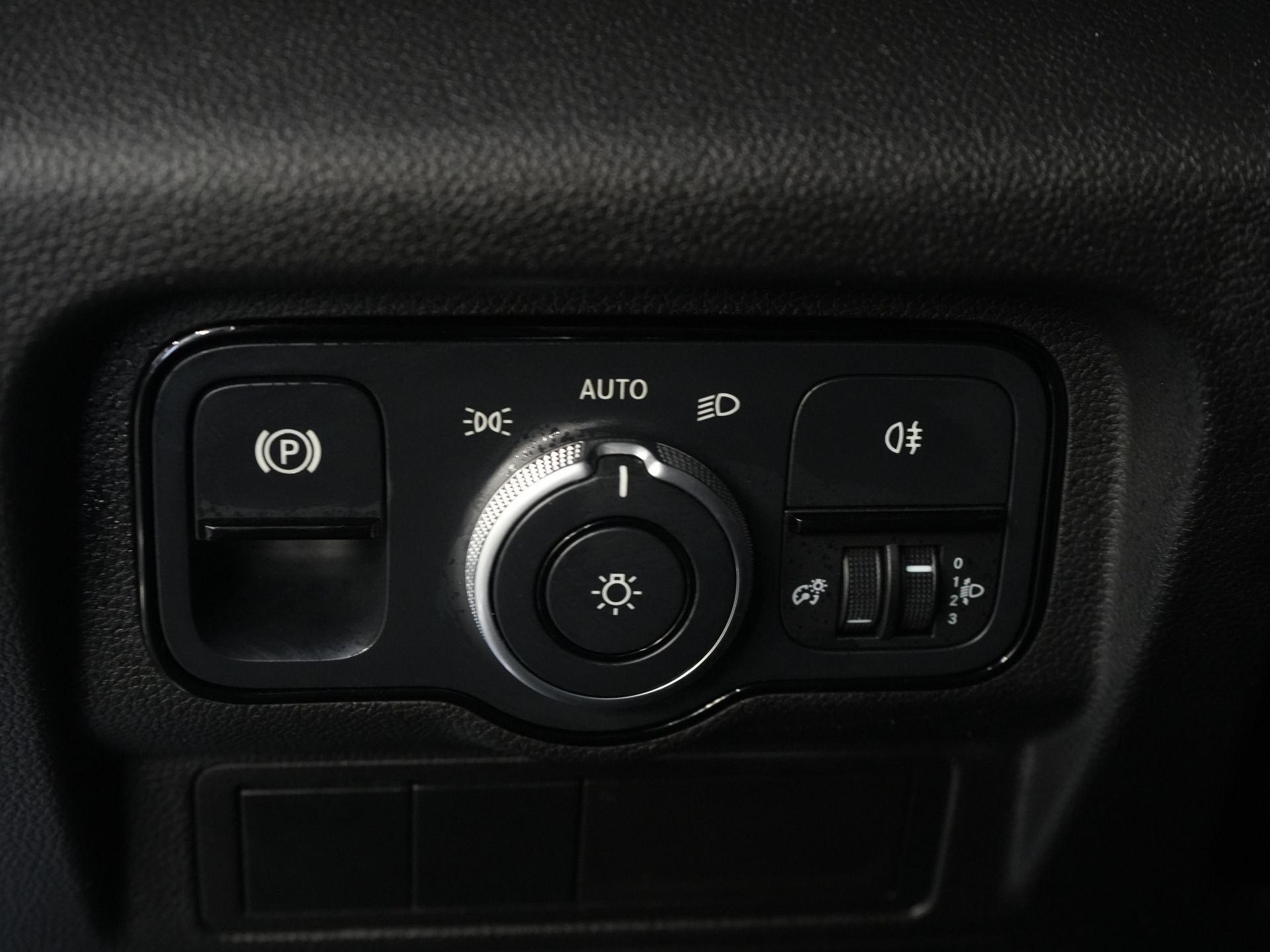 Mercedes-Benz Citan Bestelbus 110 CDI Aut. 2x schuifdeur/ Inrichting/ Stoelverw./ Carplay/ Camera/ Cruise/ Trekhaak/ Airco 20