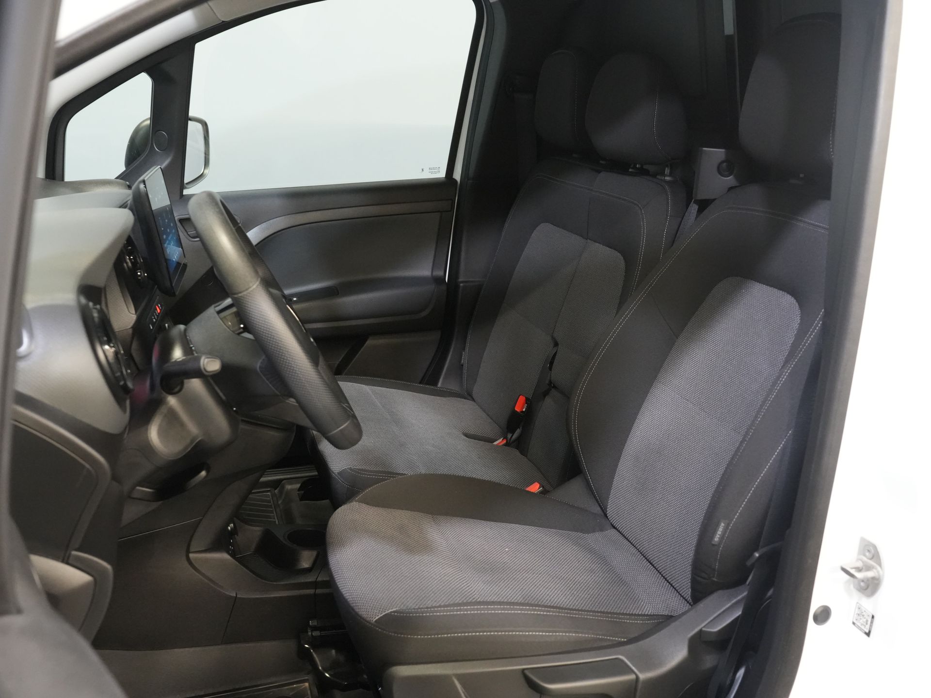 Mercedes-Benz Citan Bestelbus 110 CDI Aut. L2 3Pers./ Stoelverw./ Carplay/ Camera/ PDC/ Cruise/ Trekhaak/ Airco 11