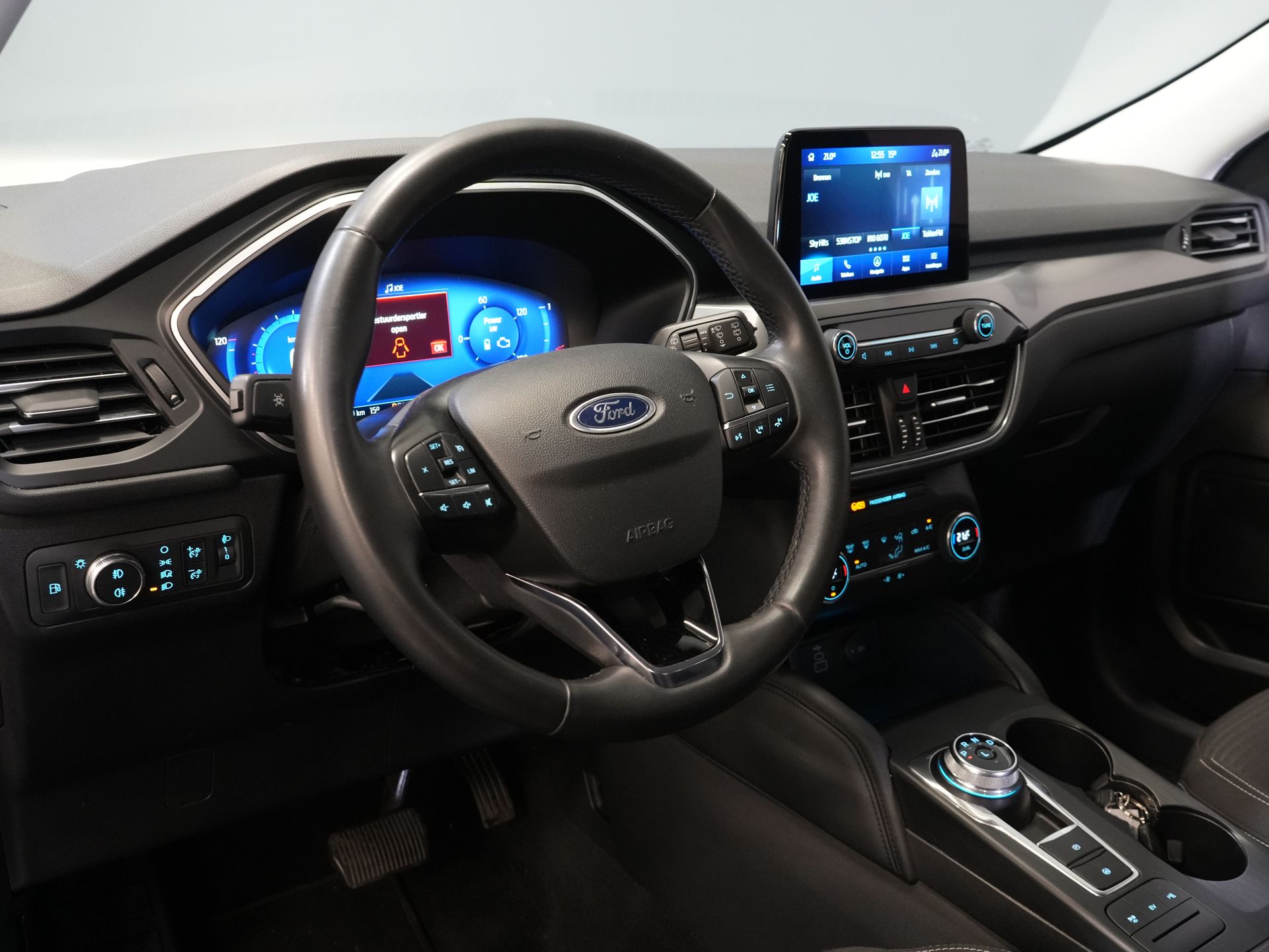 Ford Kuga SUV 2.5 PHEV 225 pk Titanium LED/ Carplay/ Virtual Cockpit/ Elek.Trekhaak/ Navi/ Camera/ PDC/ Climate/ Keyless 13