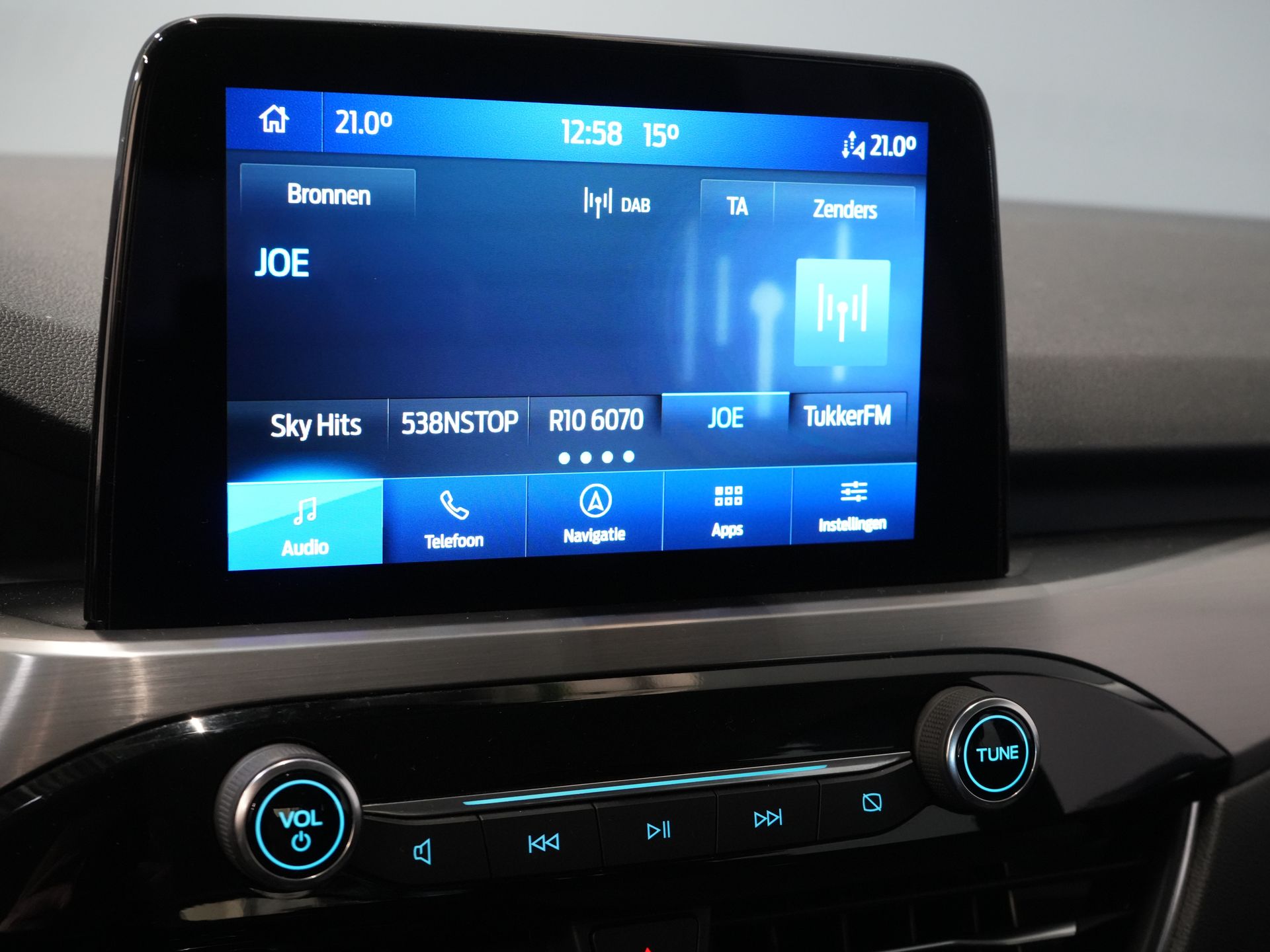 Ford Kuga SUV 2.5 PHEV 225 pk Titanium LED/ Carplay/ Virtual Cockpit/ Elek.Trekhaak/ Navi/ Camera/ PDC/ Climate/ Keyless 24