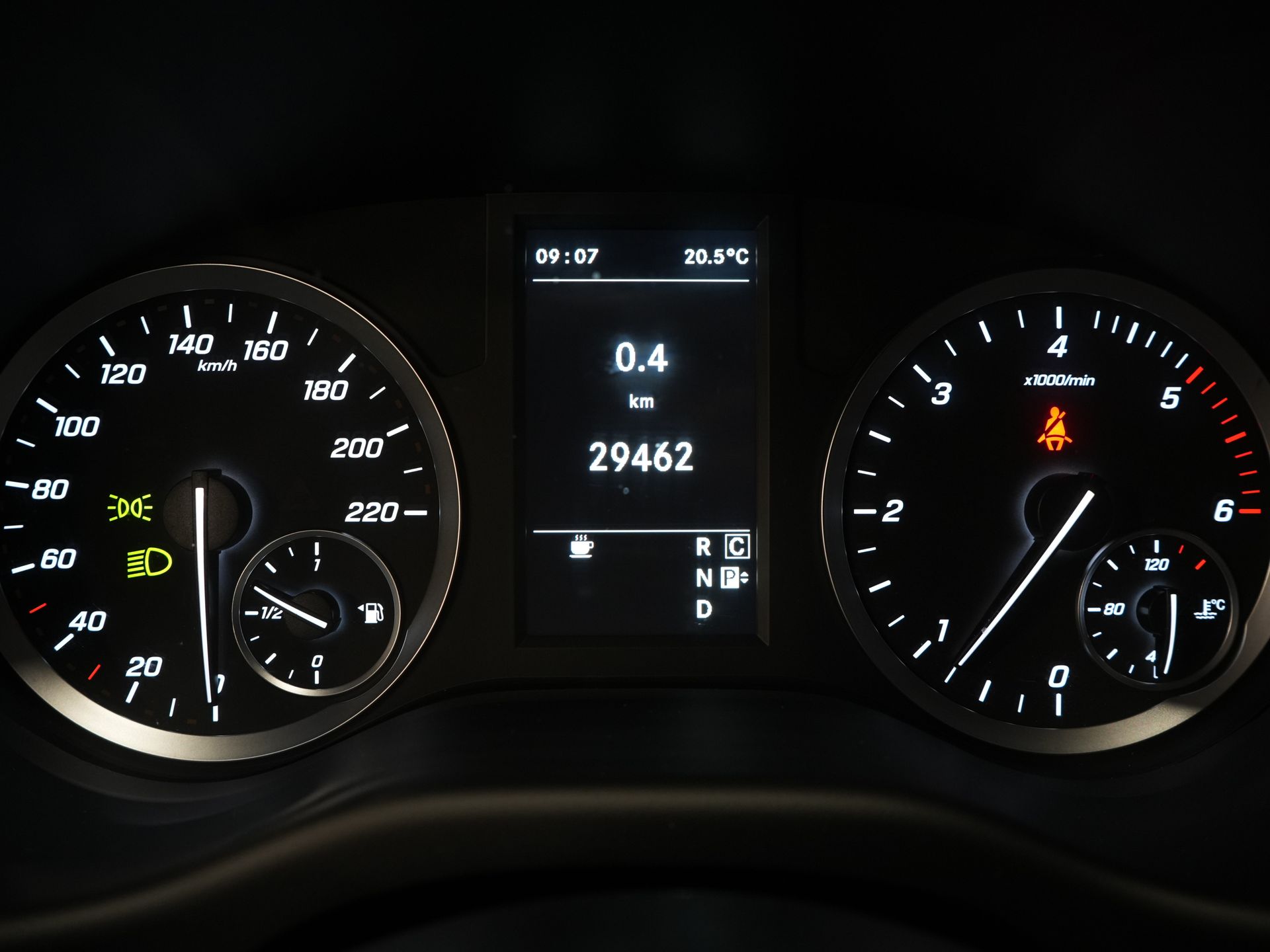 Mercedes-Benz Vito Bestelbus 114 CDI Aut. DC Dubbel Cabine Buffl Leder/ 2x Schuifdeur/ Carplay/ Navi/ Spoiler/ Frontlip/ Sidebars/ 18” LMV/ Cruise/ Airco 20