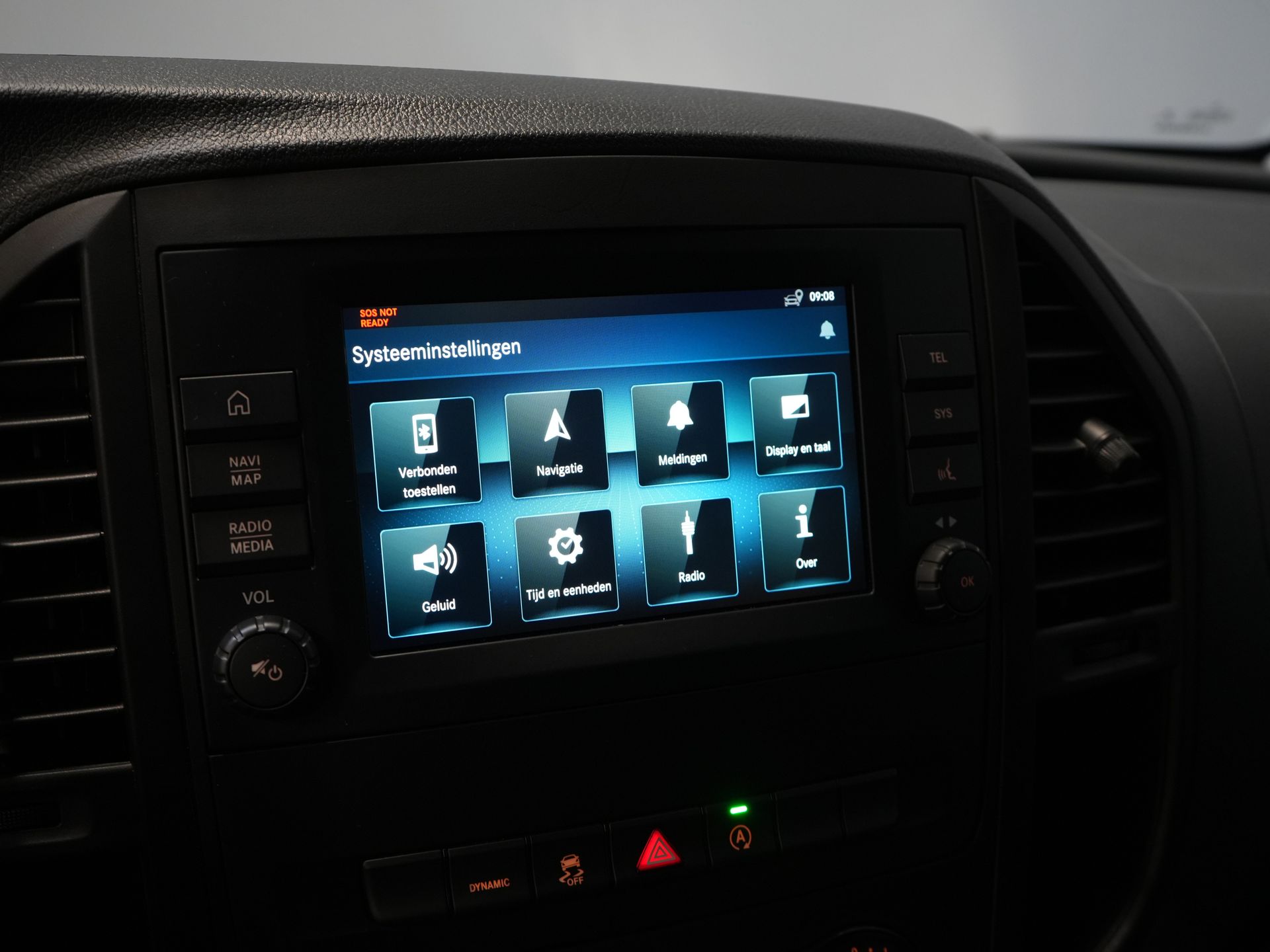 Mercedes-Benz Vito Bestelbus 114 CDI Aut. DC Dubbel Cabine Buffl Leder/ 2x Schuifdeur/ Carplay/ Navi/ Spoiler/ Frontlip/ Sidebars/ 18” LMV/ Cruise/ Airco 24