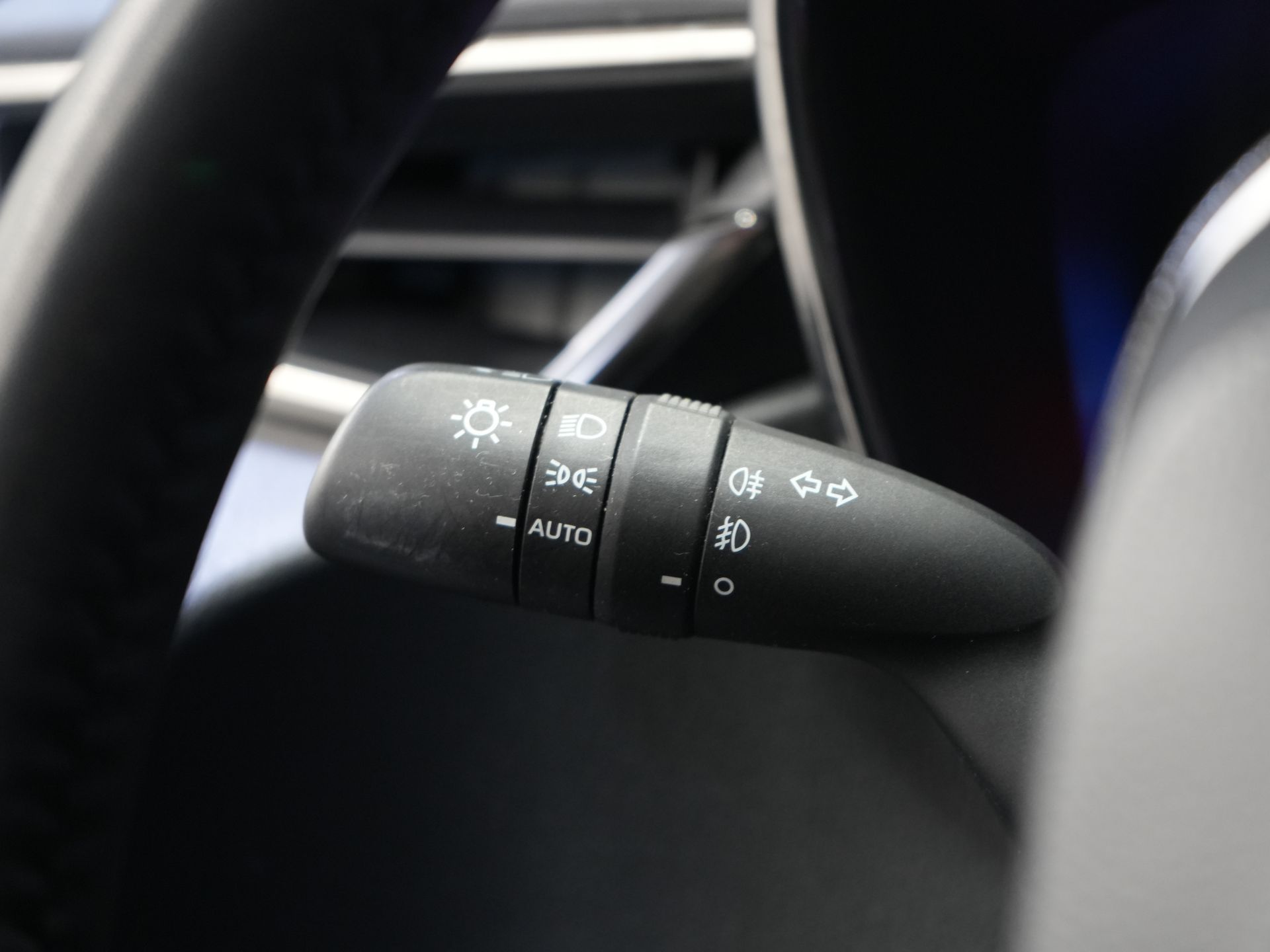 Toyota Corolla Touring Sport Stationwagon 1.8 LED/ Virtual Cockpit/ Adapt.Cruise/ Stoelverw./ Stuurverw./ Camera/ PDC/ Climate/ 17