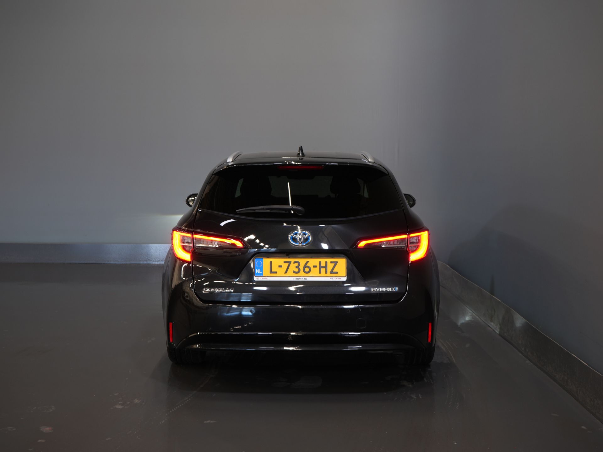 Toyota Corolla Touring Sport Stationwagon 1.8 LED/ Virtual Cockpit/ Adapt.Cruise/ Stoelverw./ Stuurverw./ Camera/ PDC/ Climate/ 17