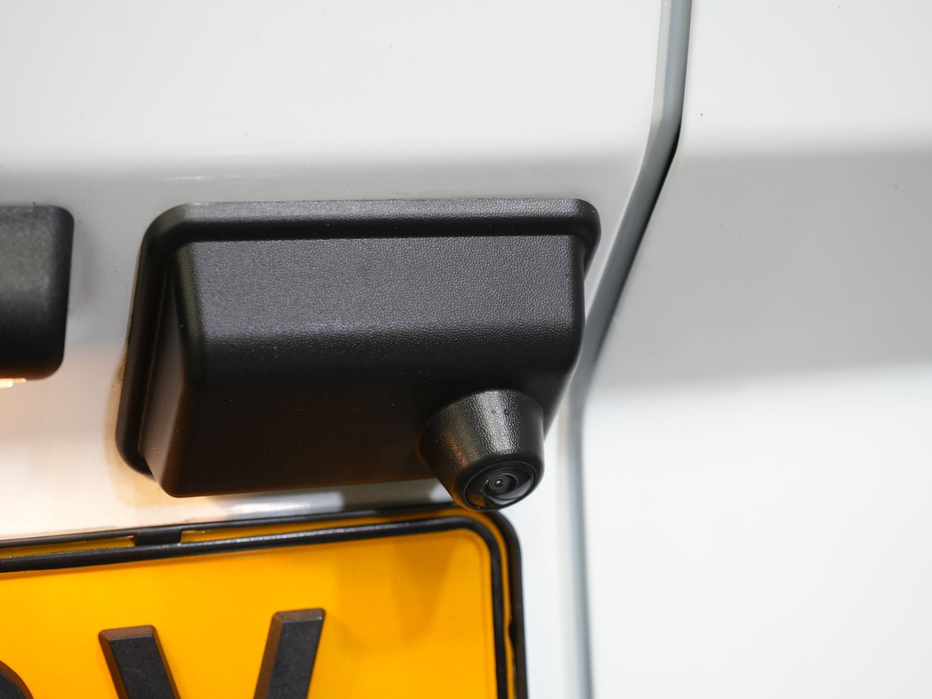 Ford Transit Custom Bestelbus 320 2.0 TDCI 135 pk L2 Trend 2.8t Trekverm./ Carplay/ Climate/ Cruise/ Camera/ PDC 15