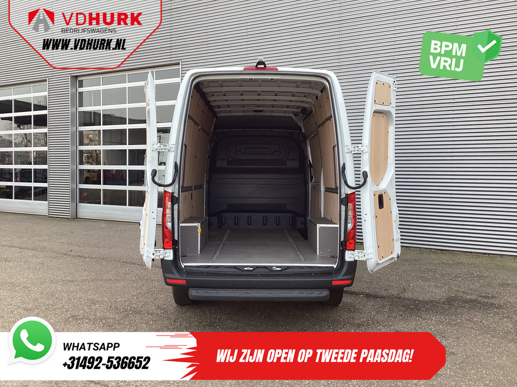 Mercedes-Benz Sprinter Bestelbus 317 CDI Aut. L2H2 BPM VRIJ! 3.5t Trekverm./ Gev.Stoel/ 270 Gr.Deuren/ Stoelverw./ Navi/ Camera/ Cruise/ Airco/ DAB 4