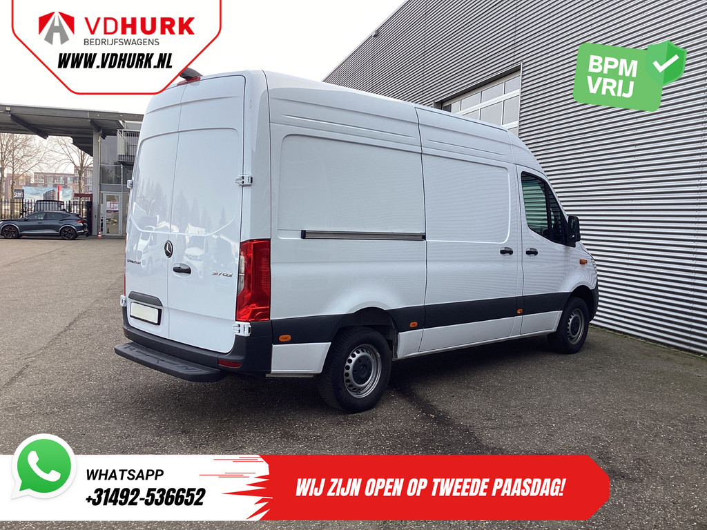 Mercedes-Benz Sprinter Bestelbus 317 CDI Aut. L2H2 BPM VRIJ! 3.5t Trekverm./ Gev.Stoel/ 270 Gr.Deuren/ Stoelverw./ Navi/ Camera/ Cruise/ Airco/ DAB 9