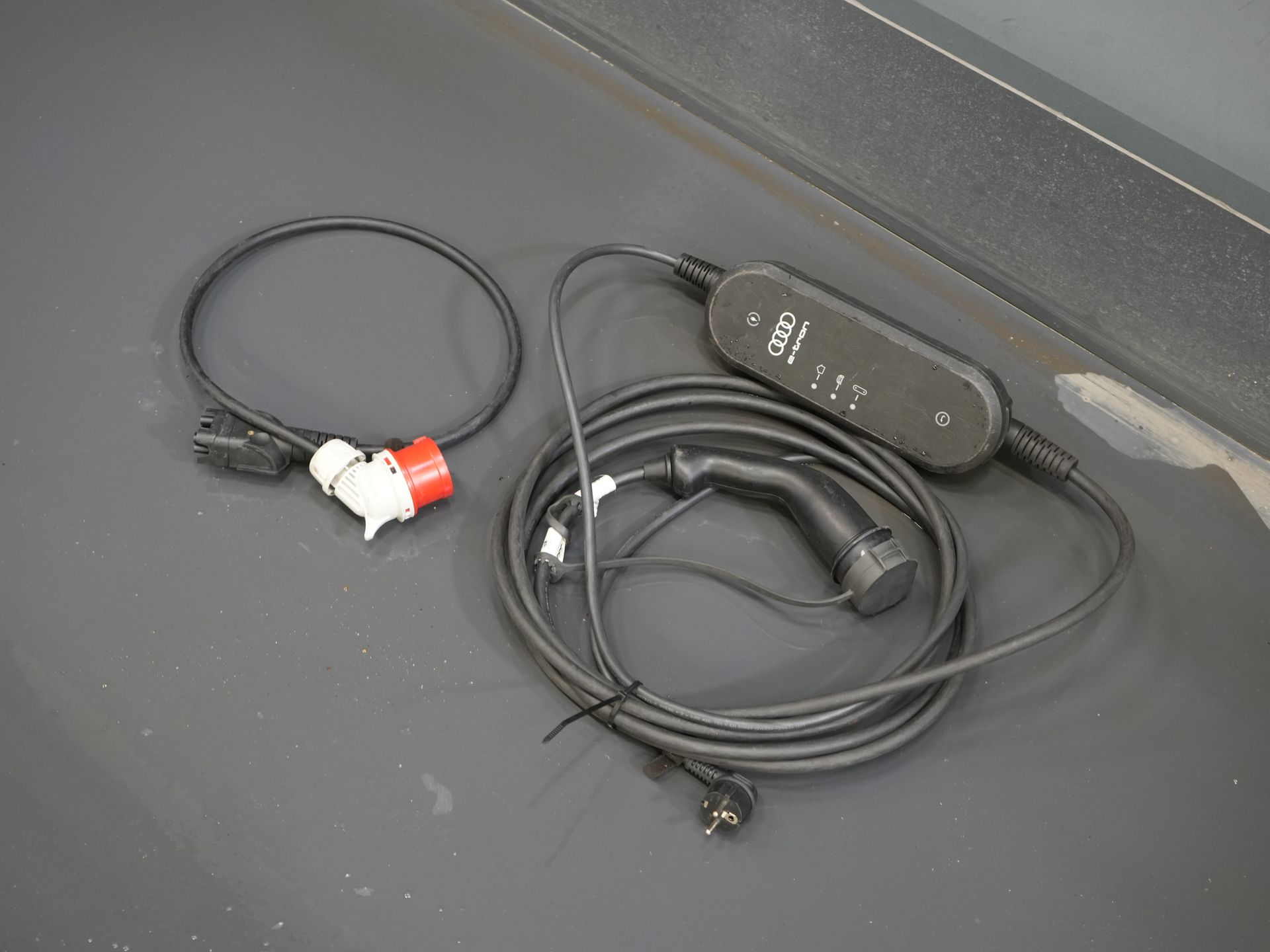 Audi Q4 e-tron SUV 40 77kWh 523 km WLTP S-Line/ Pano/ Keyless/ Virtual Cockpit/ Leder/ Stoelverw./ Elek.Klep/ 20