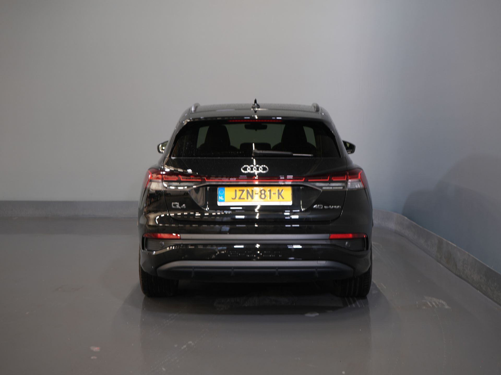 Audi Q4 e-tron SUV 40 77kWh 523 km WLTP S-Line/ Pano/ Keyless/ Virtual Cockpit/ Leder/ Stoelverw./ Elek.Klep/ 20