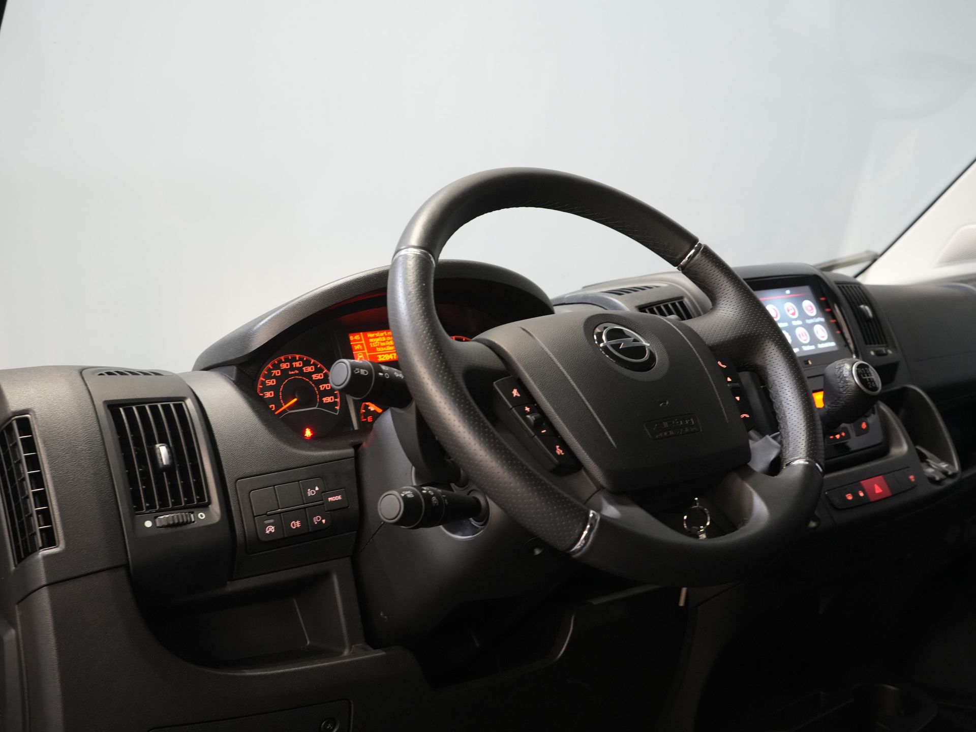 Opel Movano Bestelbus 2.2 120 pk L2 Carplay/ 270Gr.Deuren/ Climate/ Navi/ Cruise/ Camera/ PDC/ DAB 13