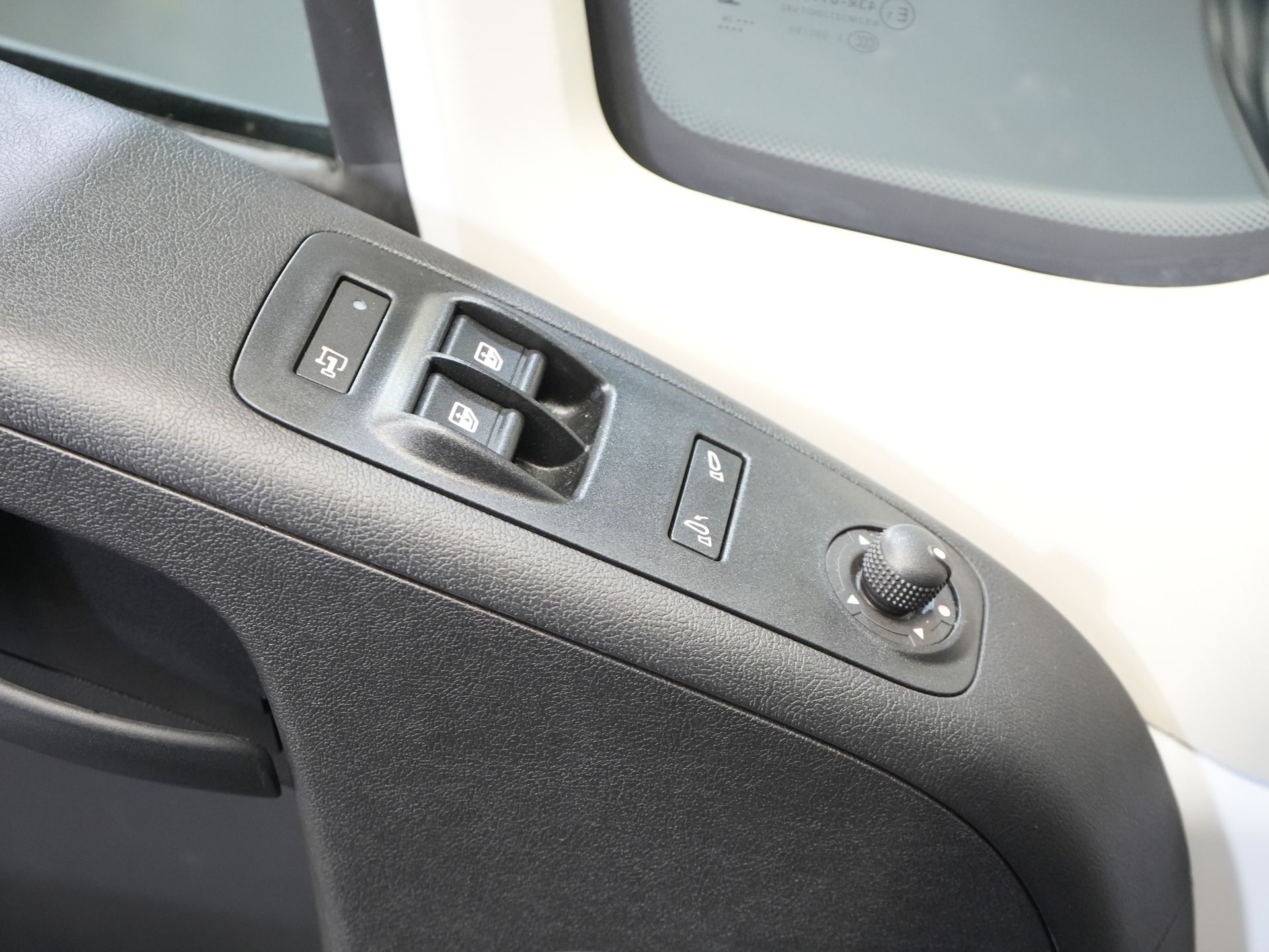 Opel Movano Bestelbus 2.2 120 pk L2 Carplay/ 270Gr.Deuren/ Climate/ Navi/ Cruise/ Camera/ PDC/ DAB 16