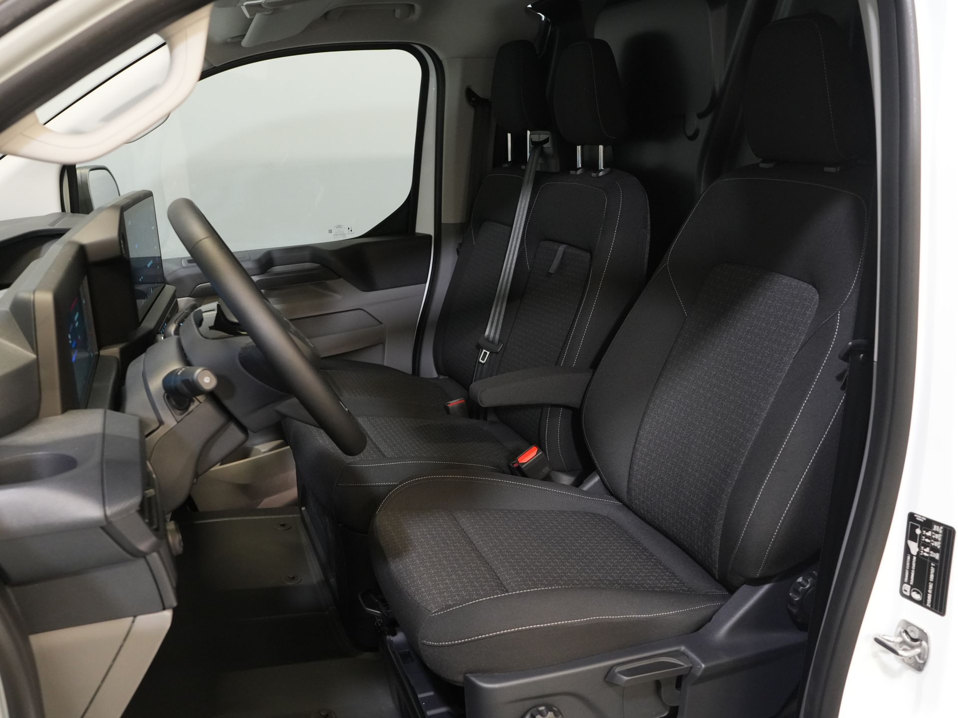 Ford E-Transit Custom Bestelbus Trend 65 kWh 330 km WLTP Garantie t/m 2029/ LED/ Standkachel/ Snellader/ 2.3t Trekverm./ Stuurverw./ Stoelverw./ Carplay/ Camera 11