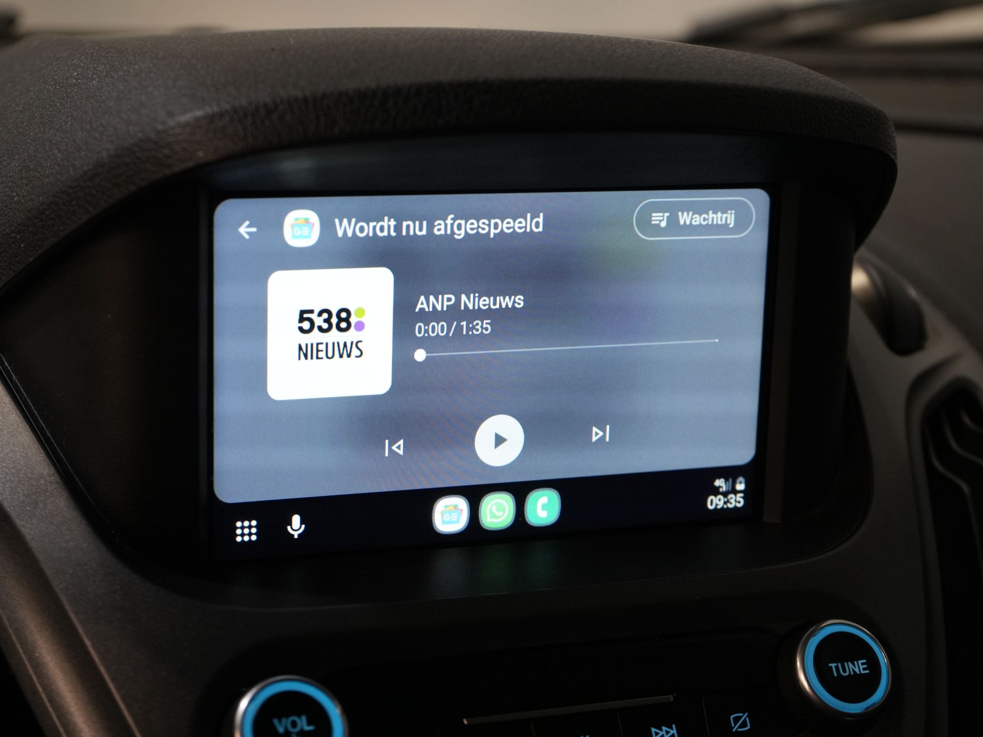 Ford Transit Courier Bestelbus 1.5 TDCI 100 pk Limited Stoelverw./ Voorruitverw./ Navi/ Carplay/ Camera/ Climate/ PDC/ LMV/ Cruise/ Trekhaak 25