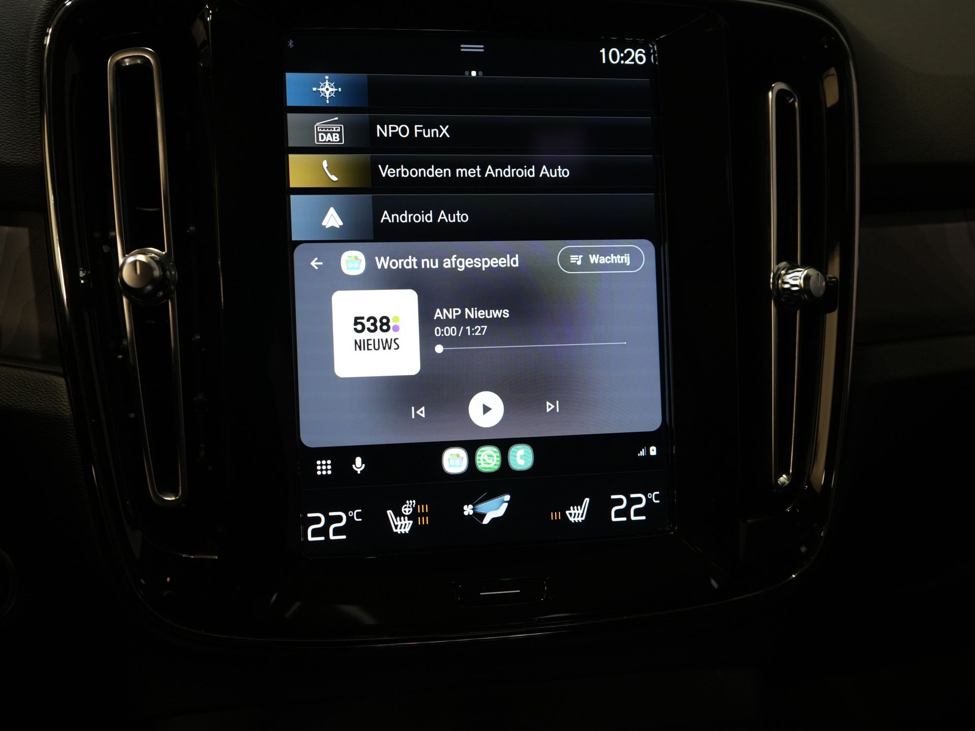 Volvo XC40 SUV 1.5 PHEV Ultimate Bright Pano/ Leder/ Harman & Kardon/ Mem.stoel/ Elek.Trekhaak/ Adapt.cruise/ LED/ Stoelverw./ Stuurvew./ Elek. 36