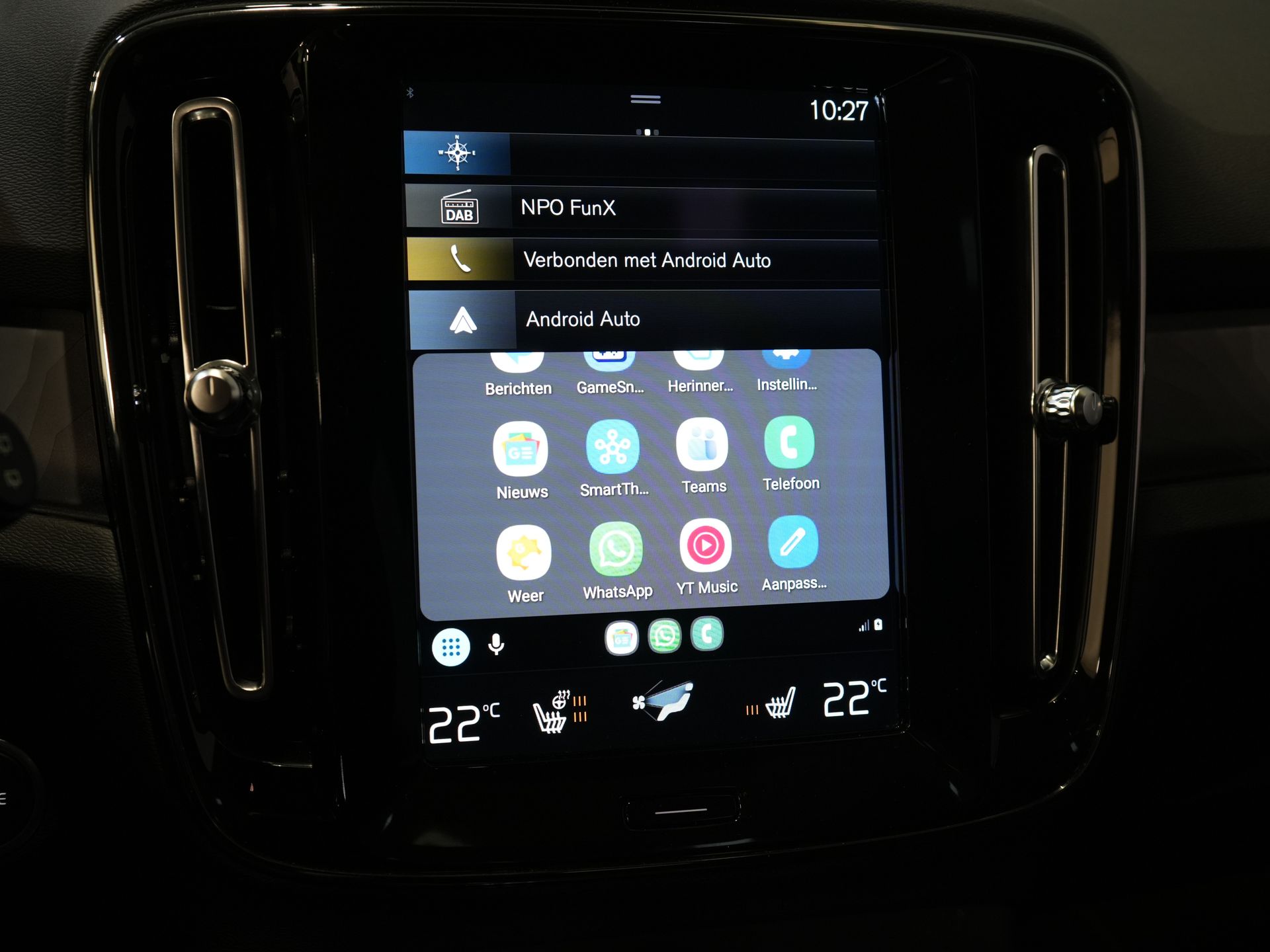 Volvo XC40 SUV 1.5 PHEV Ultimate Bright Pano/ Leder/ Harman & Kardon/ Mem.stoel/ Elek.Trekhaak/ Adapt.cruise/ LED/ Stoelverw./ Stuurvew./ Elek. 37