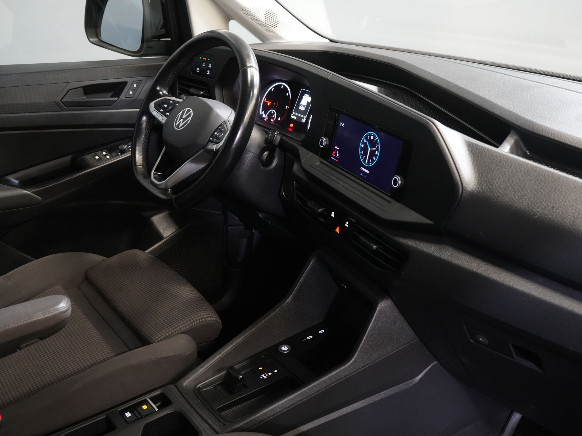 Volkswagen Caddy Cargo Maxi Bestelbus 2.0 TDI 125 pk DSG Aut. Standkachel/ Stoelverw./ Carplay/ Airco/ Cruise/ PDC/ 16”LMV/ Trekhaak 2