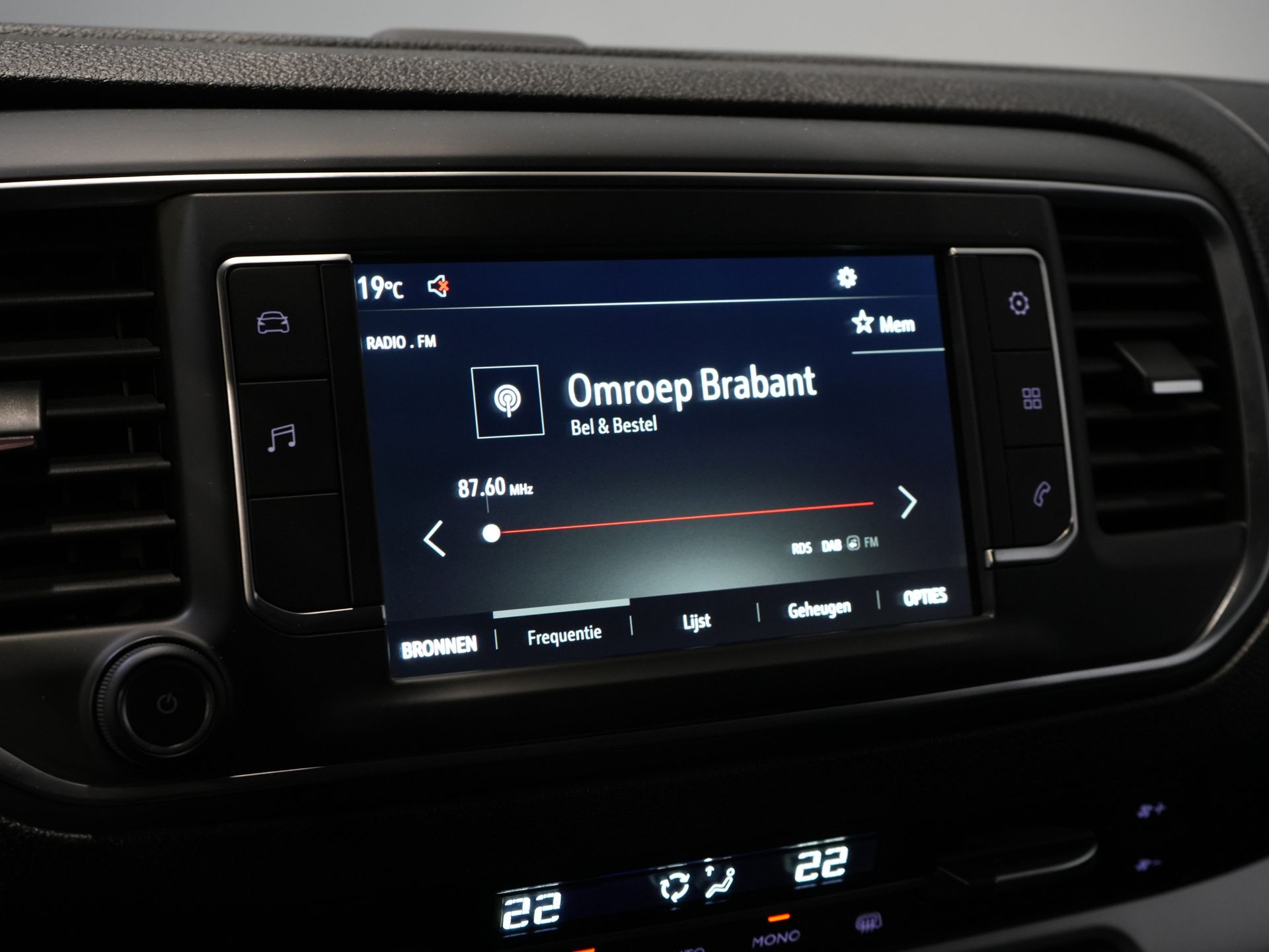 Opel Vivaro Bestelbus 2.0 CDTI 145 pk L3 Adapt.Cruise/ 2.5t Trekverm./ Carplay/ Keyless/ Climate/ Camera/ PDC 22