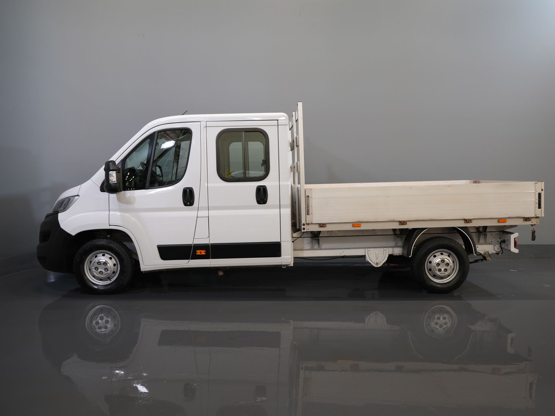 Opel Movano Open laadbak 2.2 140 pk DC Dubbel Cabine Open Laadbak/ 7 Pers./ 2.5t Trekverm./ Cruise/ Airco/ 288x215x35/ Pick up 9
