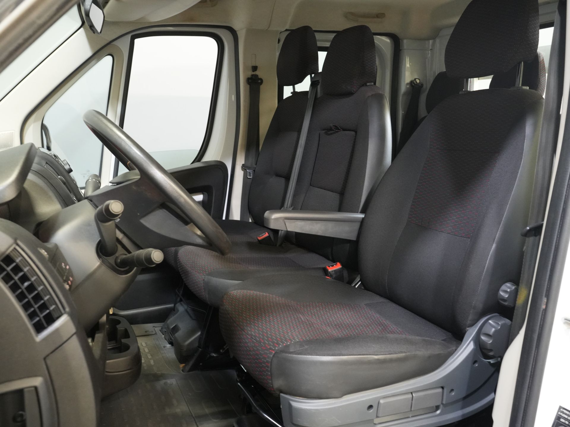 Opel Movano Open laadbak 2.2 140 pk DC Dubbel Cabine Open Laadbak/ 7 Pers./ 2.5t Trekverm./ Cruise/ Airco/ 288x215x35/ Pick up 11