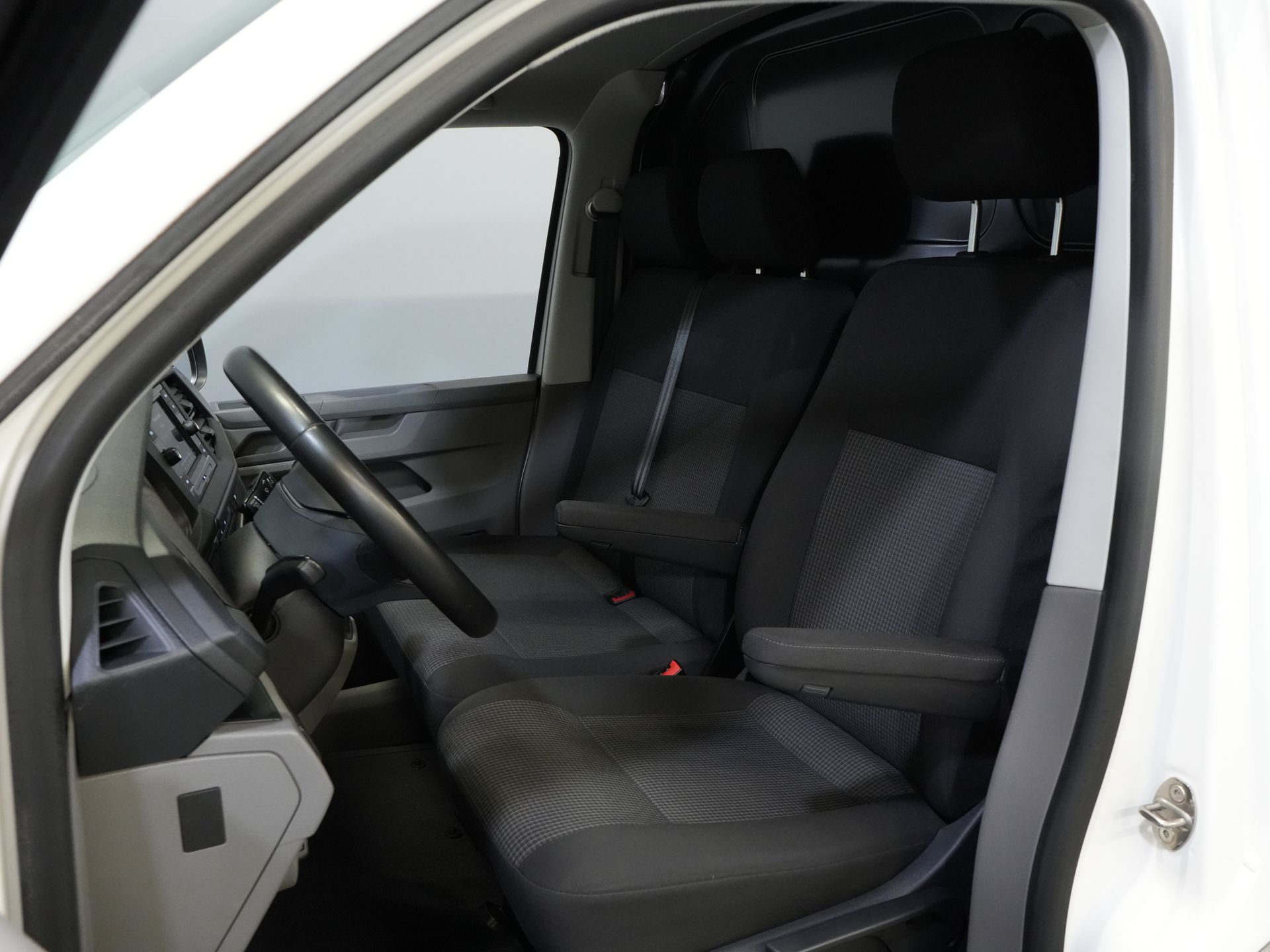 Volkswagen Transporter Bestelbus 2.0 TDI 150 pk DSG Aut. Carplay/ Airco/ Cruise/ PDC/ DAB 11