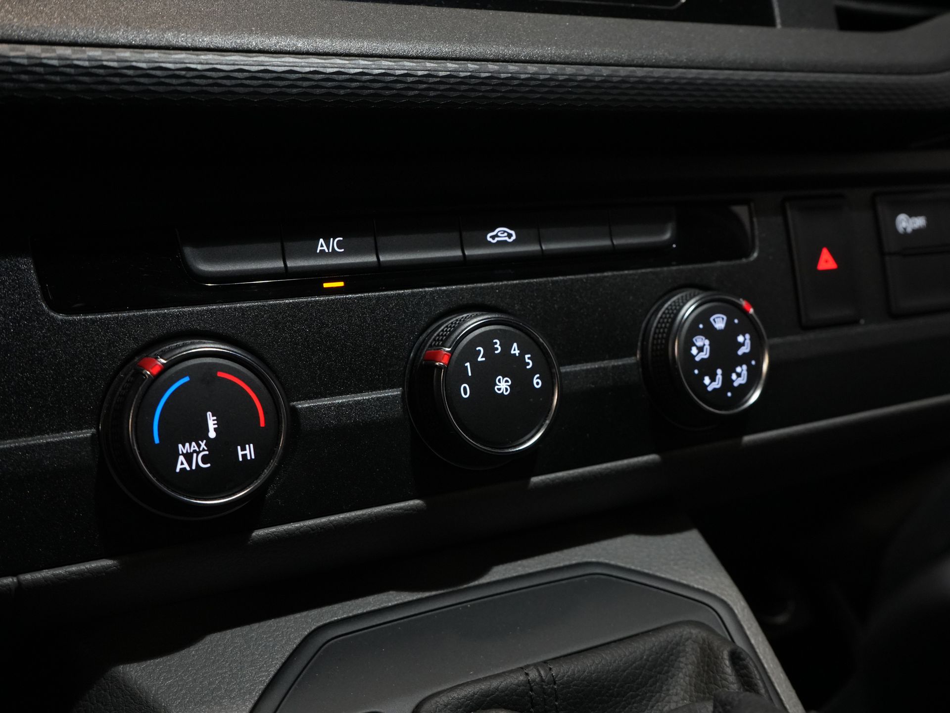 Volkswagen Transporter Bestelbus 2.0 TDI 150 pk DSG Aut. Carplay/ Airco/ Cruise/ PDC/ DAB 19