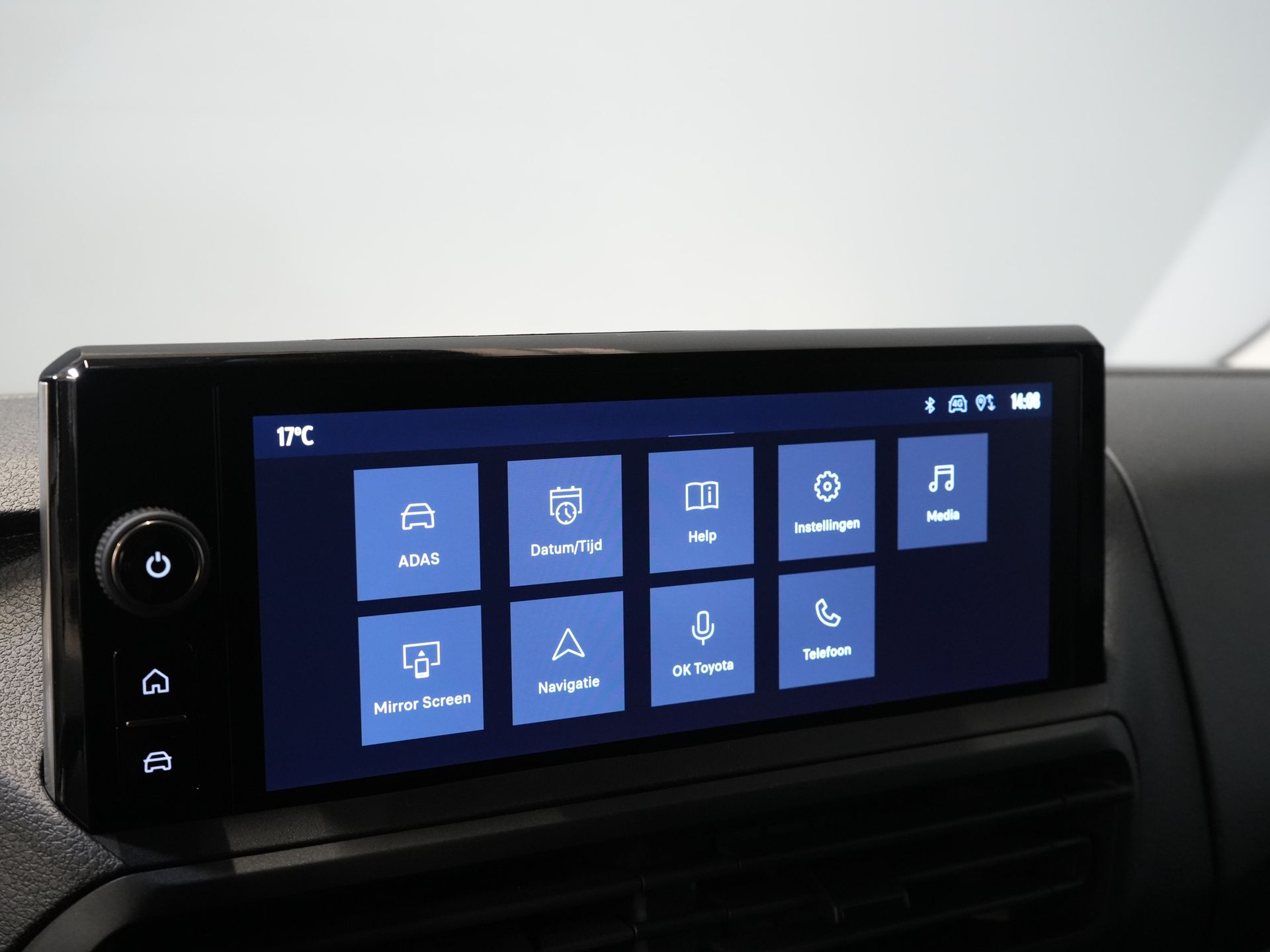 Toyota ProAce Worker Bestelbus 2.0 145 pk L3 Carplay/ 2.5t Trekverm./ Stoelverw./ Stuurverw./ Keyless/ Navi/ Climate/ Camera/ Cruise/ PDC 24