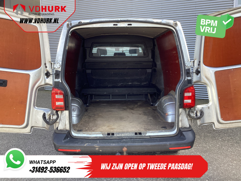 Volkswagen Transporter Bestelbus 2.0 TDI 150 pk L2 DC Dubbel Cabine EXPORT 2.5t Trekverm./ Airco/ Camera/ Cruise/ 16”LMV/ Trekhaak 4