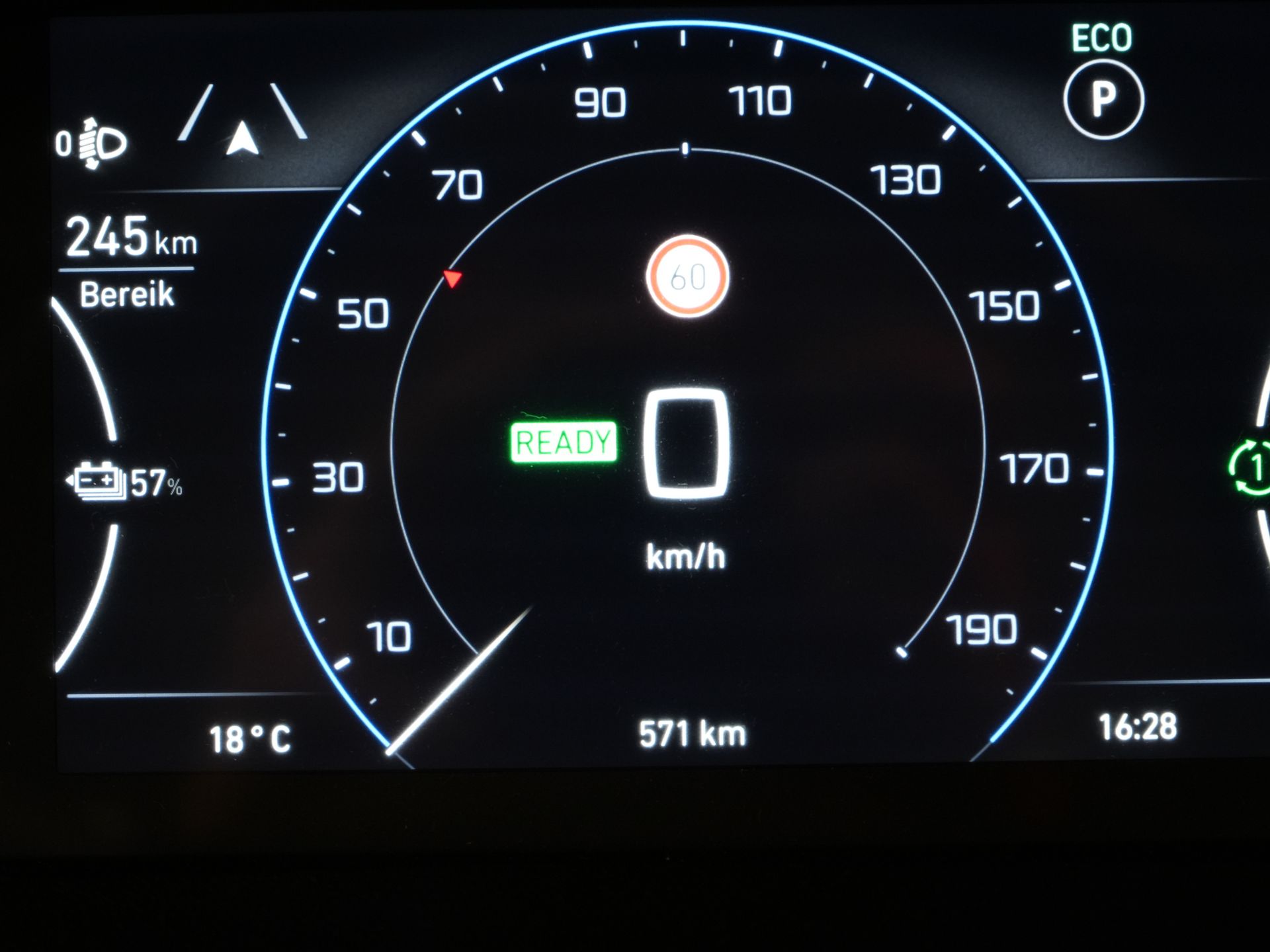 Peugeot e-Boxer Bestelbus L3H2 110 kWh 420km WLTP Adapt.Cruise/ Snellader/ LED/ Carplay/ Climate/ Camera/ Omvormer/ Navi/ PDC 23