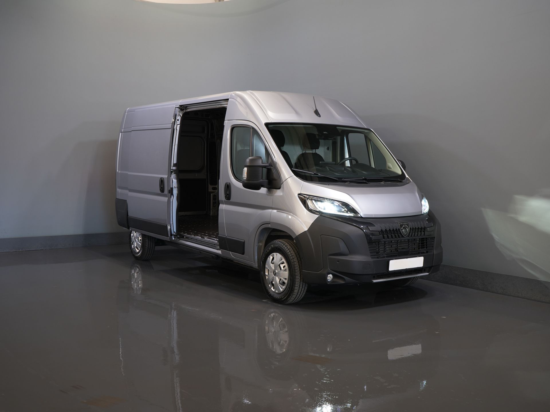 Peugeot e-Boxer Bestelbus L3H2 110 kWh 420km WLTP Adapt.Cruise/ Snellader/ LED/ Carplay/ Climate/ Camera/ Omvormer/ Navi/ PDC 8