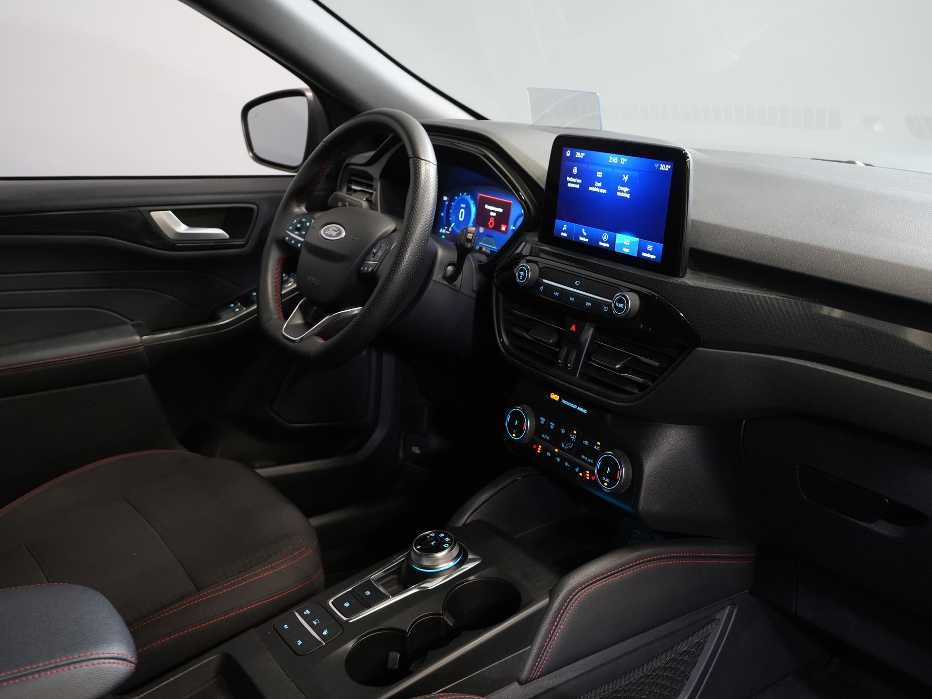 Ford Kuga SUV 2.5 PHEV 225 pk ST-Line LED/ Head-Up/ Adapt.cruise/ Standkachel/ Keyless/ Elek.klep/ Stoelverw/ Stuurverw./ Carplay/ Navi/ Clima 2