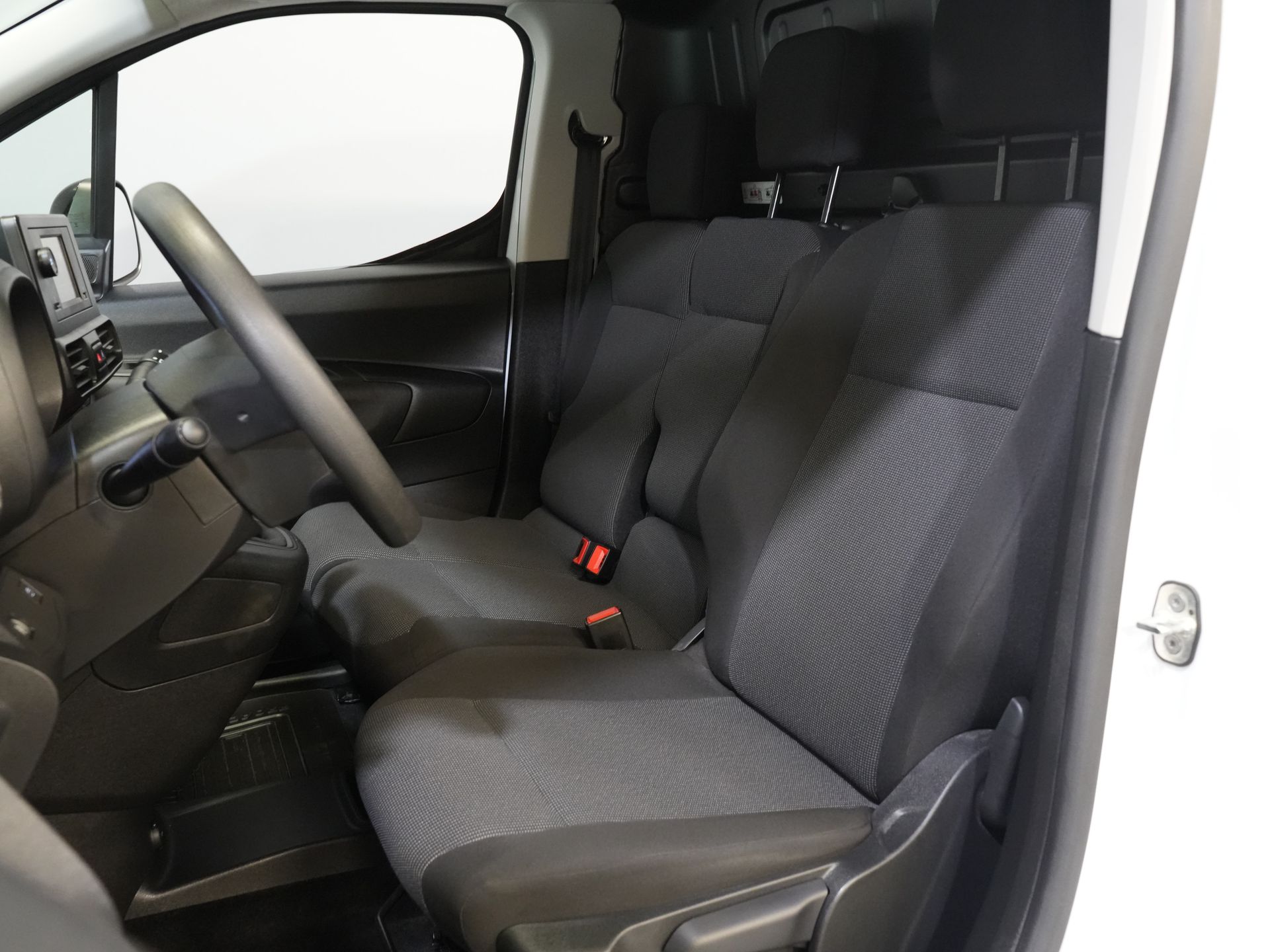 Toyota PROACE CITY Bestelbus 1.5 L2 LED/ Virtual Cockpit/ 3 Pers./ Airco/ Cruise/ PDC/ DAB 11