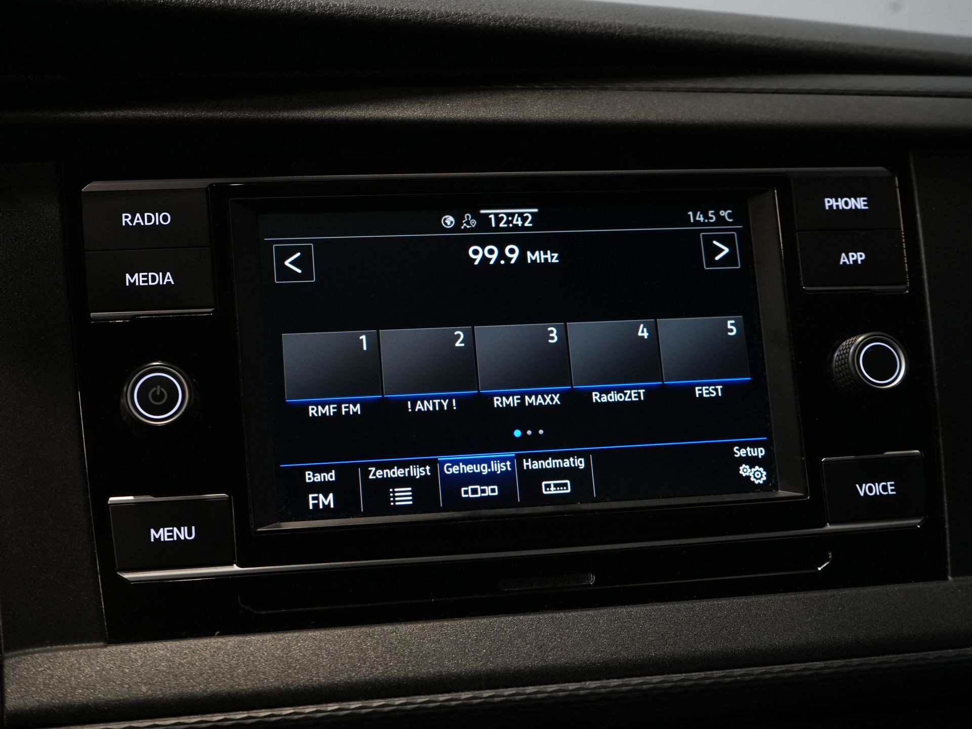 Volkswagen Transporter Bestelbus 2.0 TDI 150 pk DSG Aut. L2 LED/ Adapt.Cruise/ Carplay/ 2.5t Trekverm./ Airco/ Camera/ PDC 20