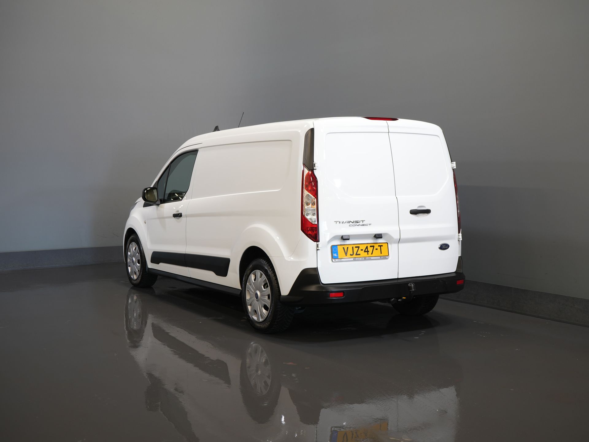 Ford Transit Connect Bestelbus 1.0 100 pk L2 BENZINE NL Auto/ 3 Pers./ Trekhaak/ DAB/ Cruise/ Airco 1