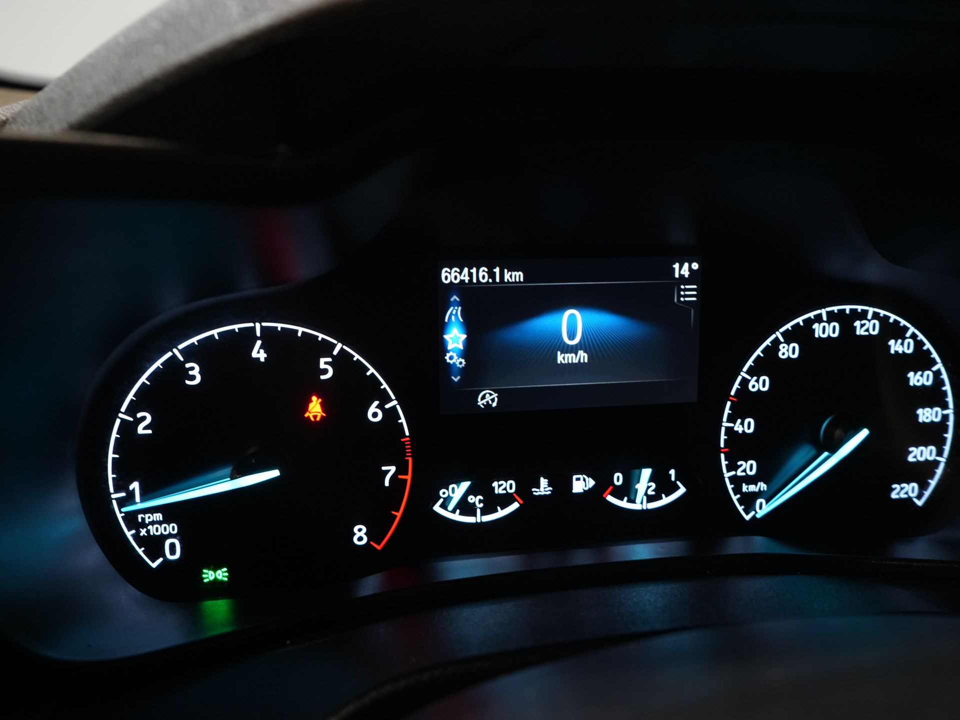 Ford Transit Connect Bestelbus 1.0 100 pk L2 BENZINE NL Auto/ 3 Pers./ Trekhaak/ DAB/ Cruise/ Airco 19