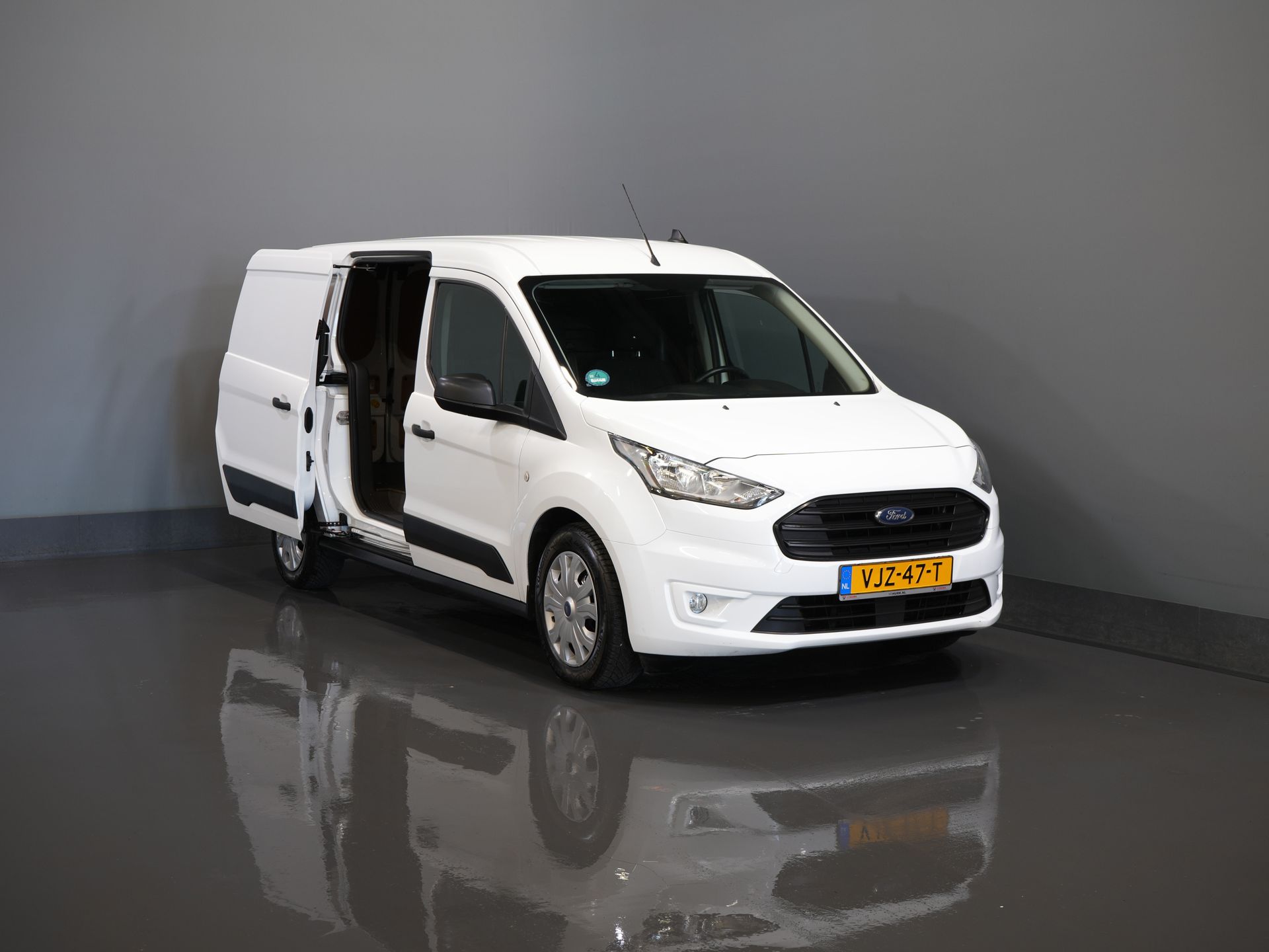 Ford Transit Connect Bestelbus 1.0 100 pk L2 BENZINE NL Auto/ 3 Pers./ Trekhaak/ DAB/ Cruise/ Airco 8