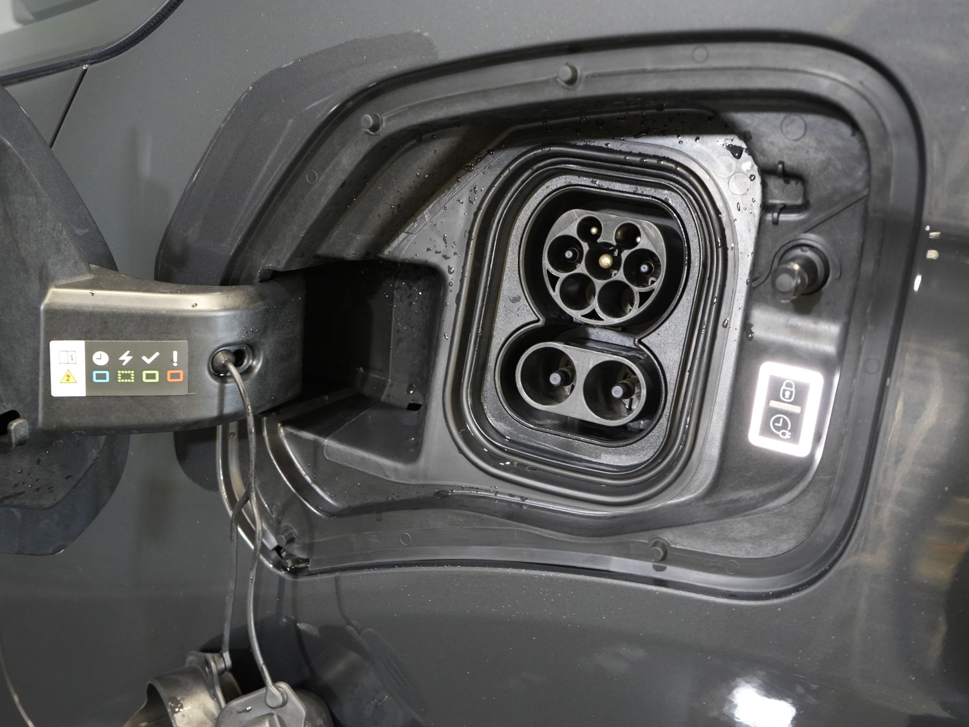 Peugeot e-Traveller Personenvervoer L3 75kWh 348 km WLTP LED/ Snellader/ Pano/ 8 pers./ Adapt.Cruise/ Leder/ 2x Elek.Schuif/ Elek.stoelen/ Massage stoelen/ Stoelver 38