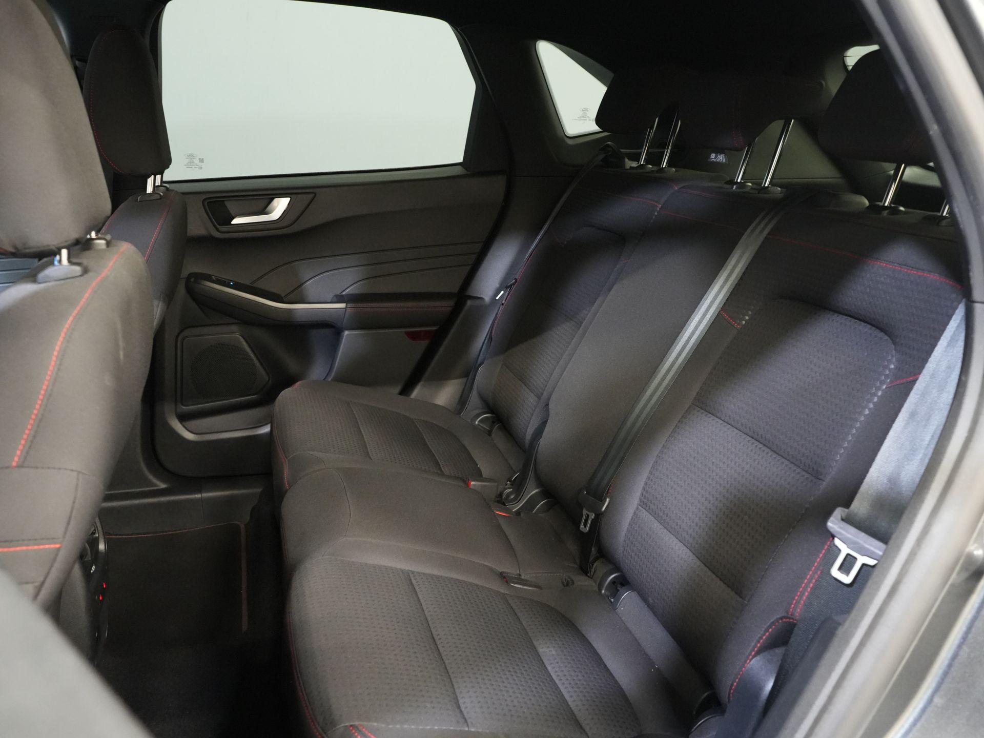 Ford Kuga SUV 2.5 PHEV 225 pk ST-Line LED/ Head-Up/ Adapt.cruise/ Standkachel/ Keyless/ Elek.klep/ Stoelverw/ Stuurverw./ Carplay/ Navi/ Clima 17