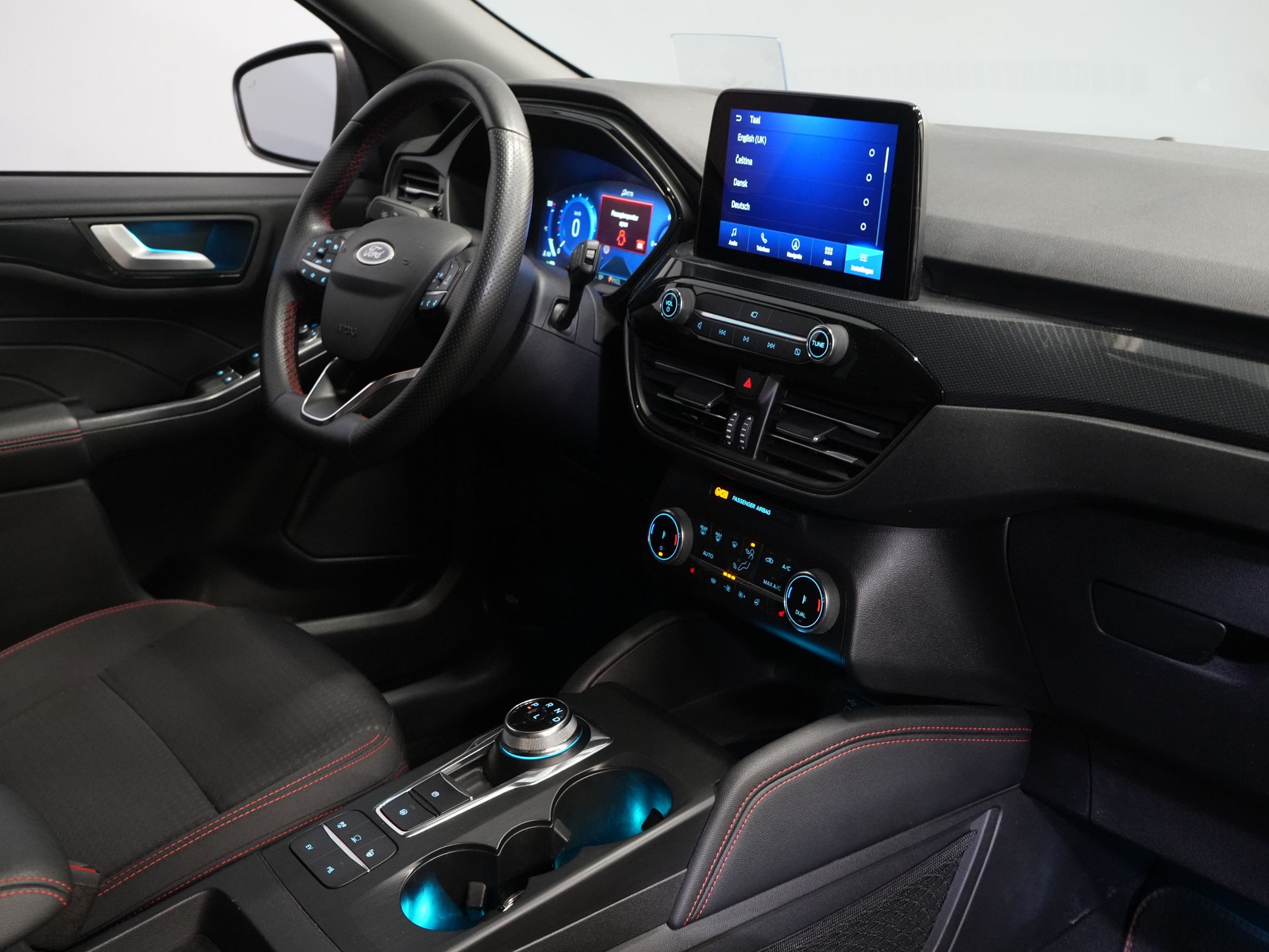 Ford Kuga SUV 2.5 PHEV 225 pk ST-Line LED/ Head-Up/ Adapt.cruise/ Standkachel/ Keyless/ Elek.klep/ Stoelverw/ Stuurverw./ Carplay/ Navi/ Clima 2