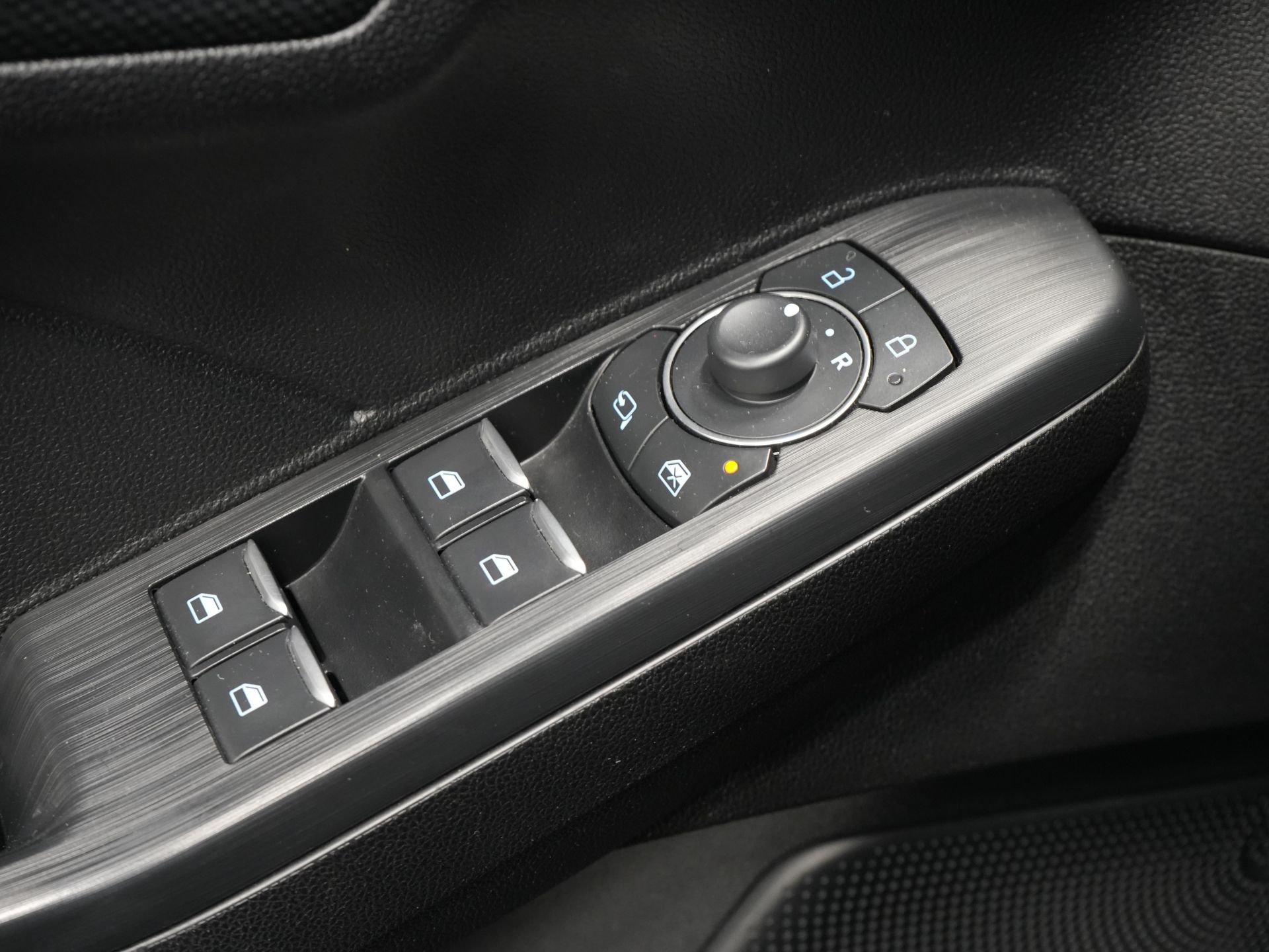 Ford Kuga SUV 2.5 PHEV 225 pk ST-Line LED/ Head-Up/ Adapt.cruise/ Standkachel/ Keyless/ Elek.klep/ Stoelverw/ Stuurverw./ Carplay/ Navi/ Clima 20