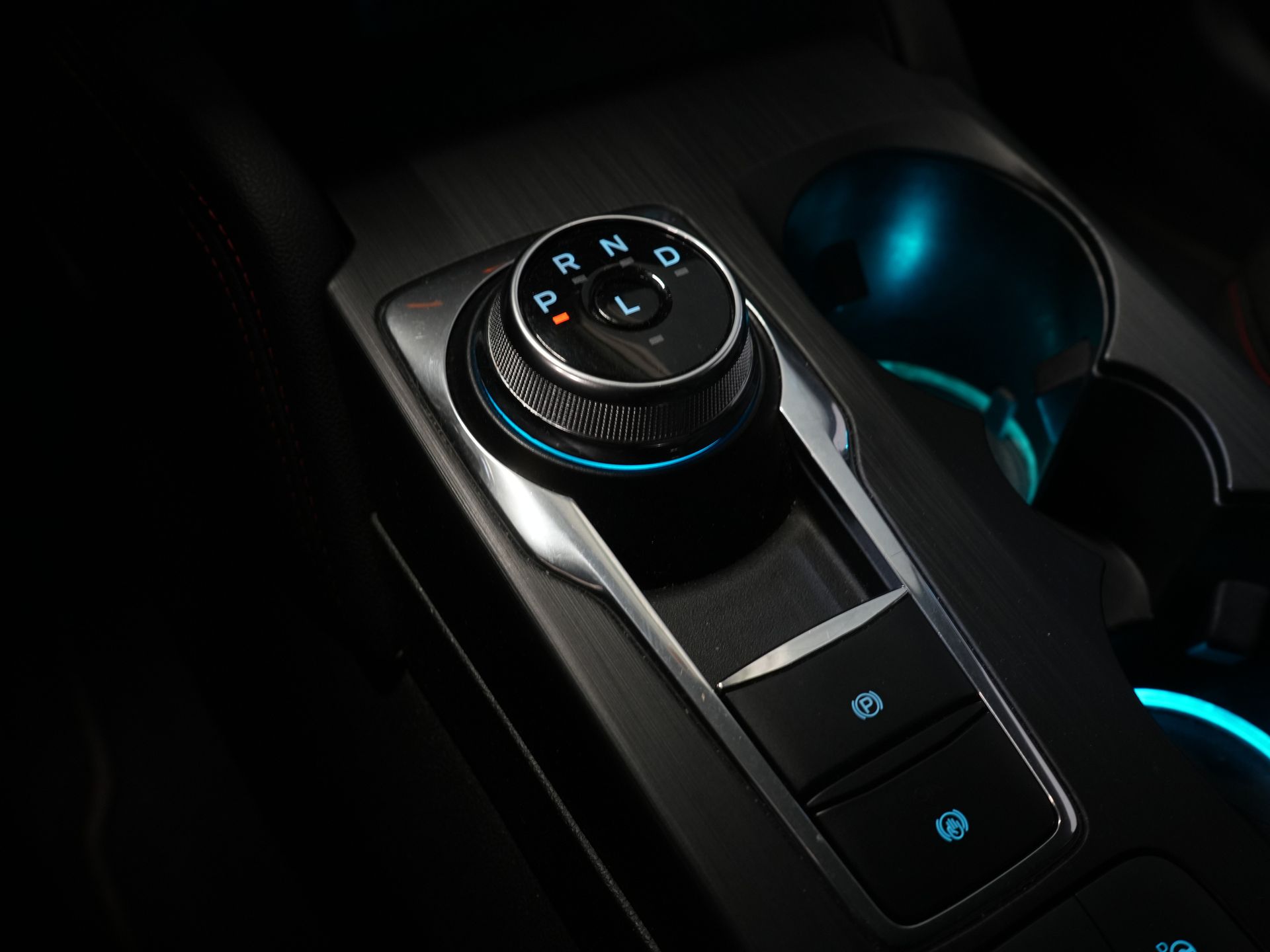 Ford Kuga SUV 2.5 PHEV 225 pk ST-Line LED/ Head-Up/ Adapt.cruise/ Standkachel/ Keyless/ Elek.klep/ Stoelverw/ Stuurverw./ Carplay/ Navi/ Clima 23