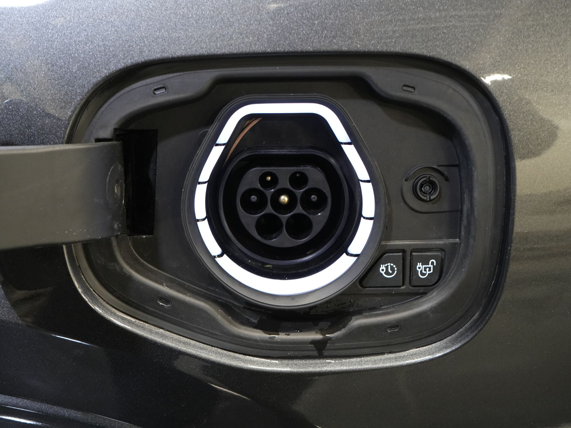 Ford Kuga SUV 2.5 PHEV 225 pk ST-Line LED/ Head-Up/ Adapt.cruise/ Standkachel/ Keyless/ Elek.klep/ Stoelverw/ Stuurverw./ Carplay/ Navi/ Clima 30