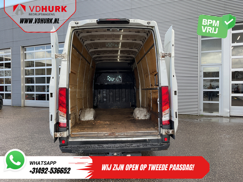 Iveco Daily Bestelbus 35C13V 2.3 L4H3 EXPORT Dubbel Lucht/ 3.5t Trekverm./ 270Gr.Deuren/ Alarm III/ Climate/ Cruise/ Trekhaak 4