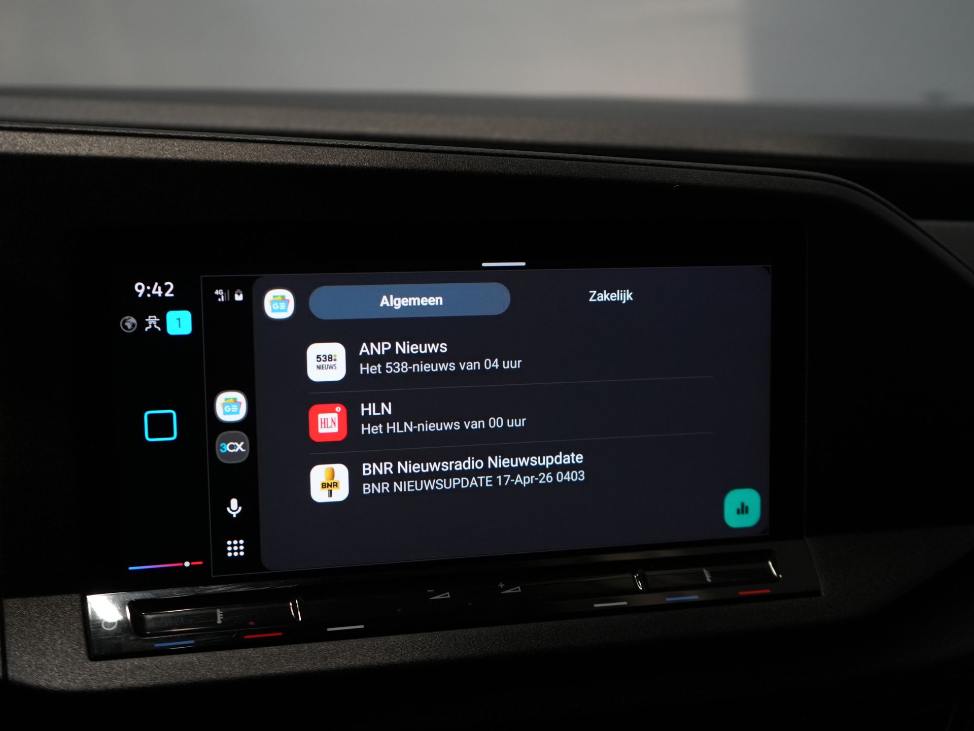 Volkswagen Caddy Cargo Bestelbus 2.0 TDI 125 pk DSG Aut. Adapt.Cruise/ Carplay/ Airco/ Navi/ PDC/ DAB/ Trekhaak 26