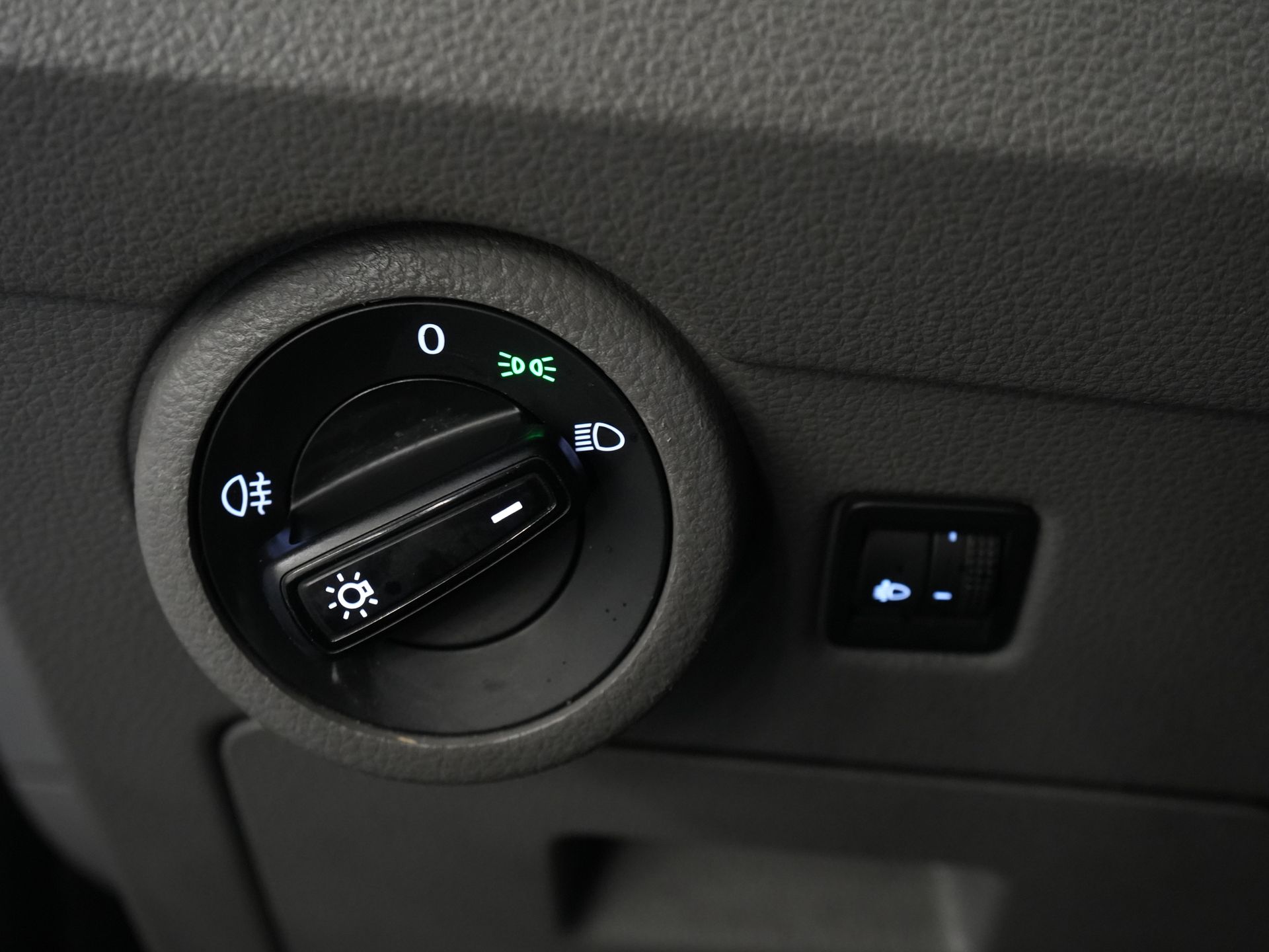 Volkswagen Transporter Bestelbus 2.0 TDI NL Auto/ Airco/ Bluetooth/ Trekhaak 16