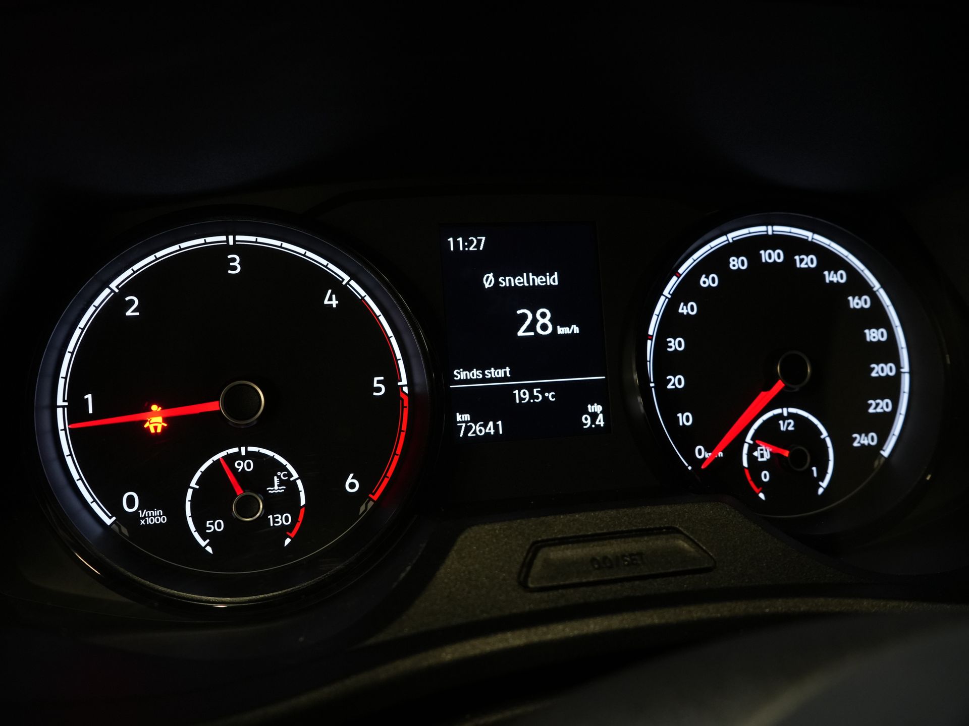 Volkswagen Transporter Bestelbus 2.0 TDI NL Auto/ Airco/ Bluetooth/ Trekhaak 17